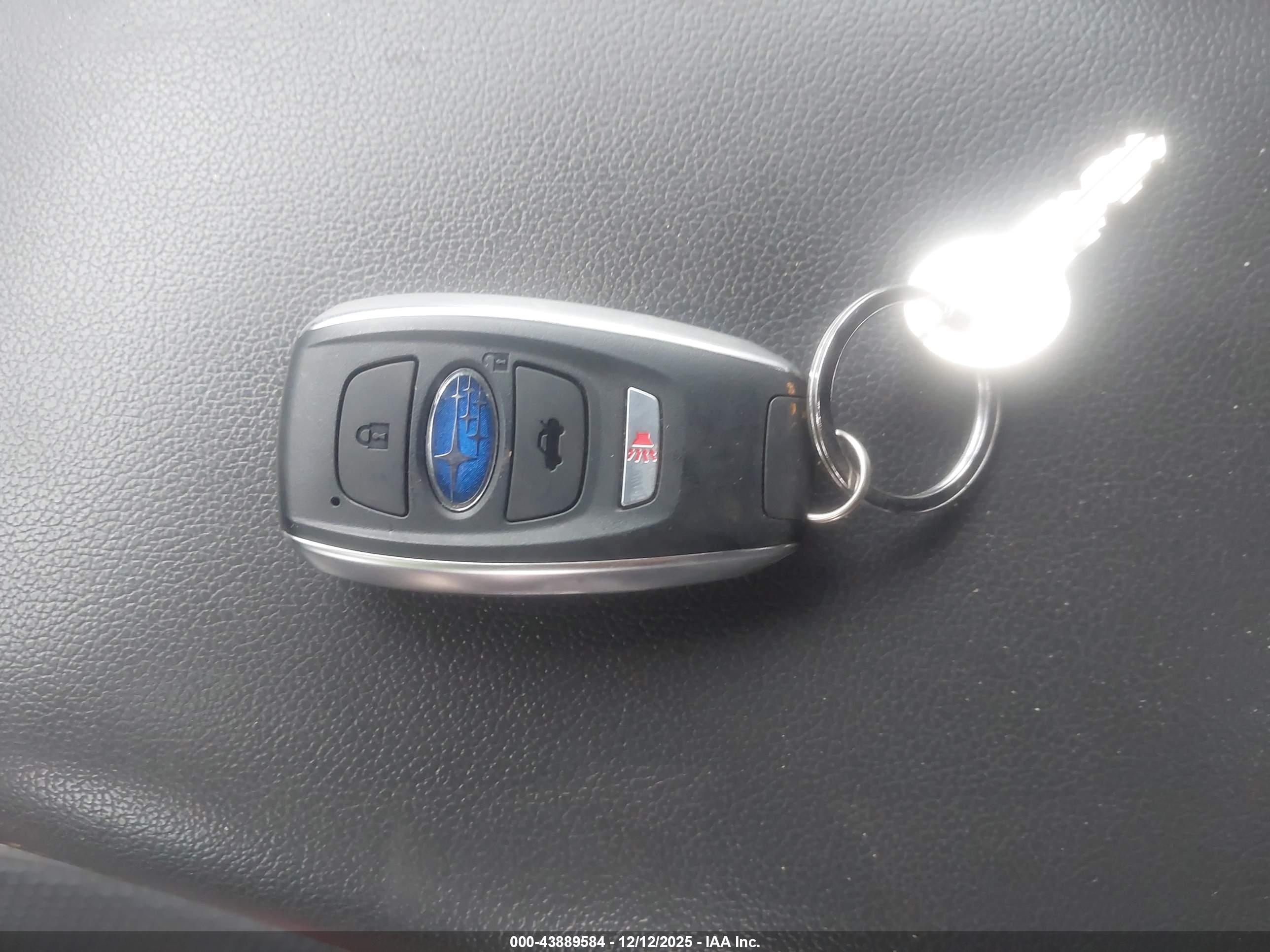 SUBARU OUTBACK image 11