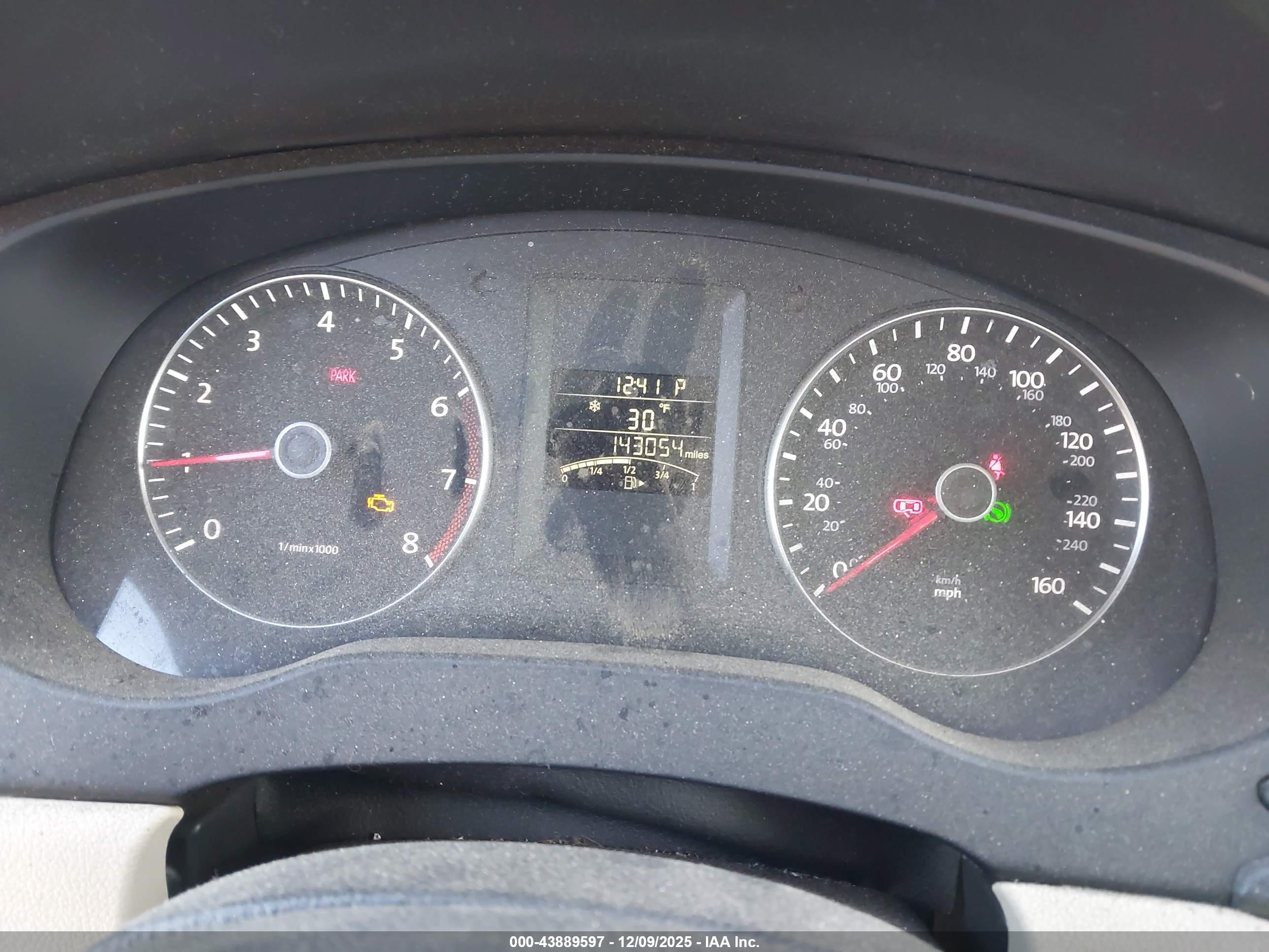 VOLKSWAGEN JETTA image 7