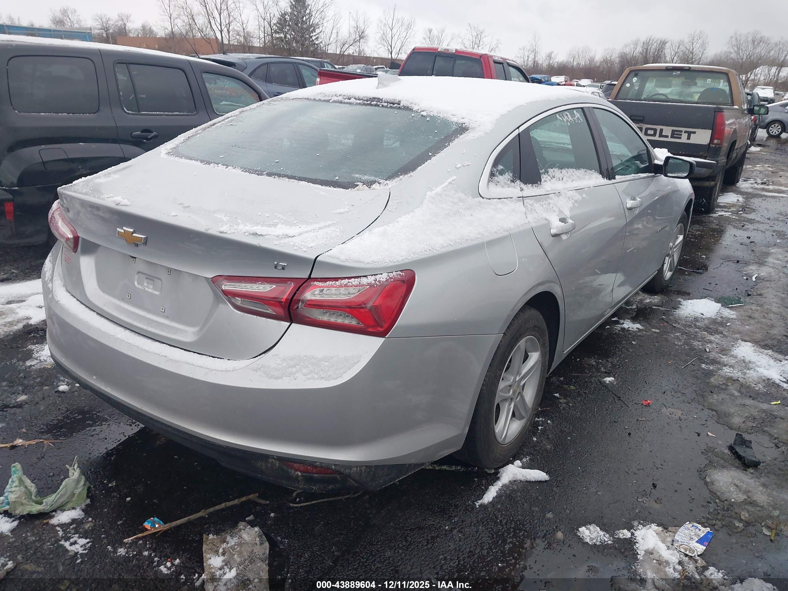 CHEVROLET MALIBU image 4