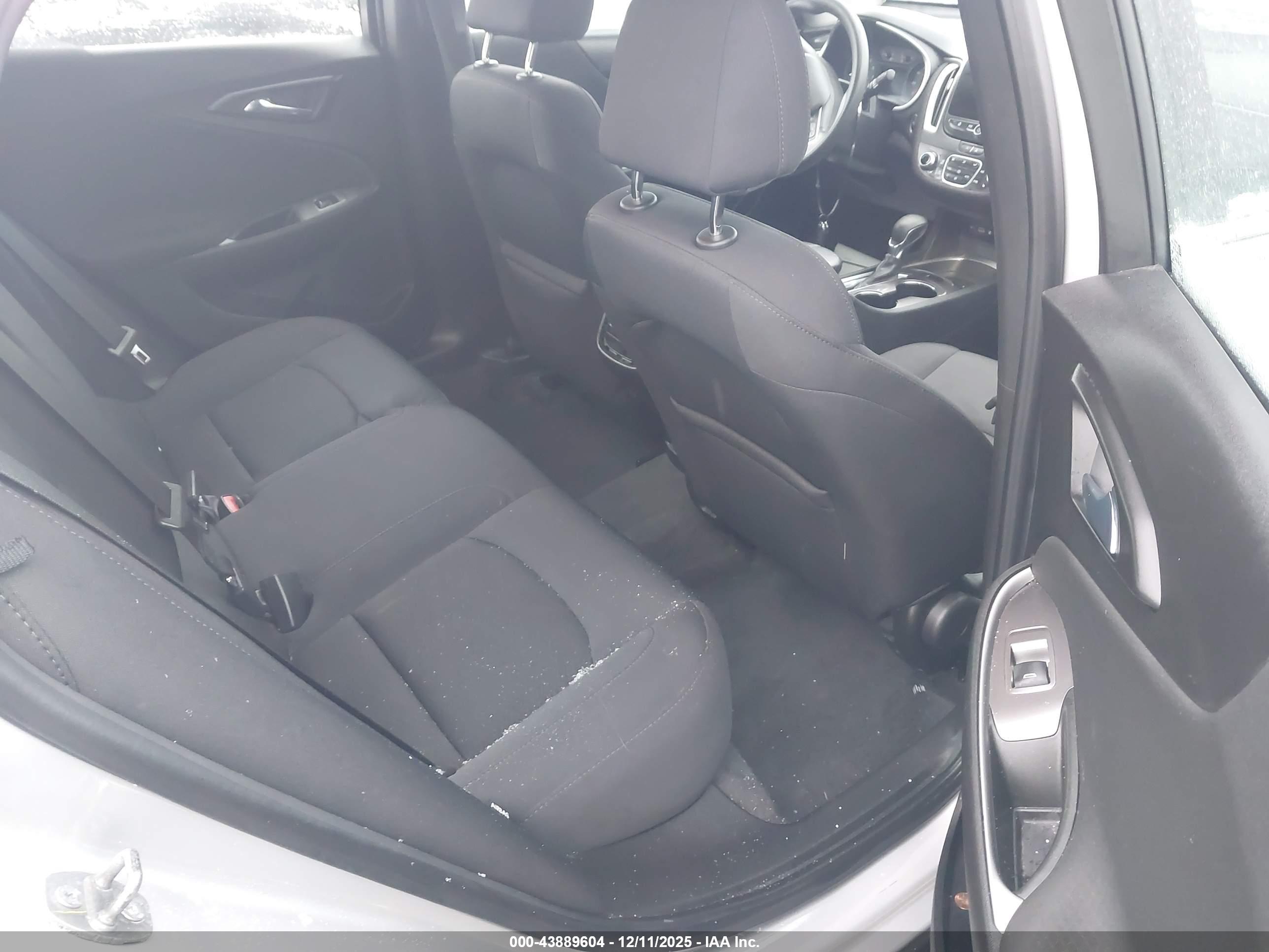 CHEVROLET MALIBU image 8
