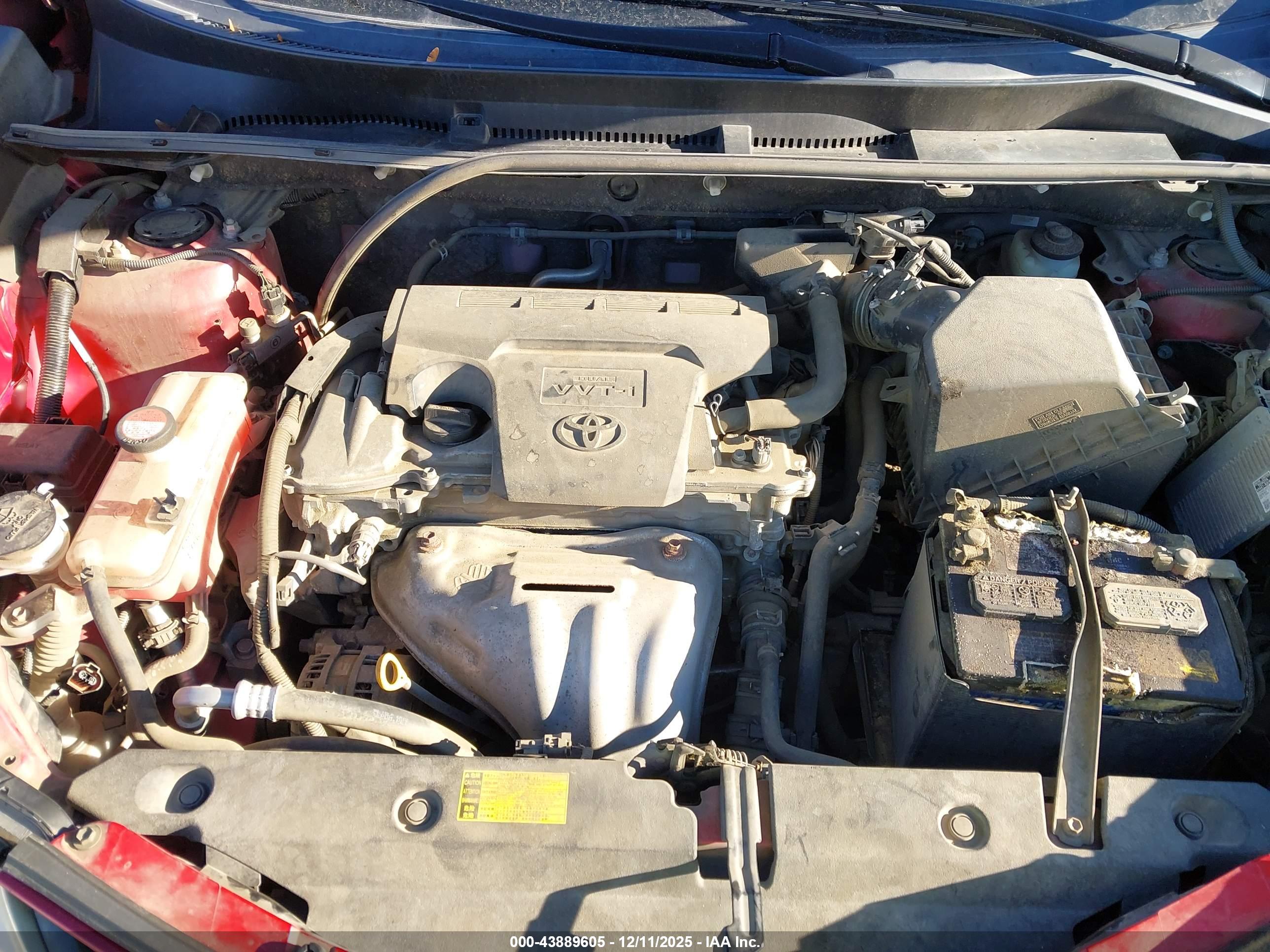 TOYOTA RAV4 image 10