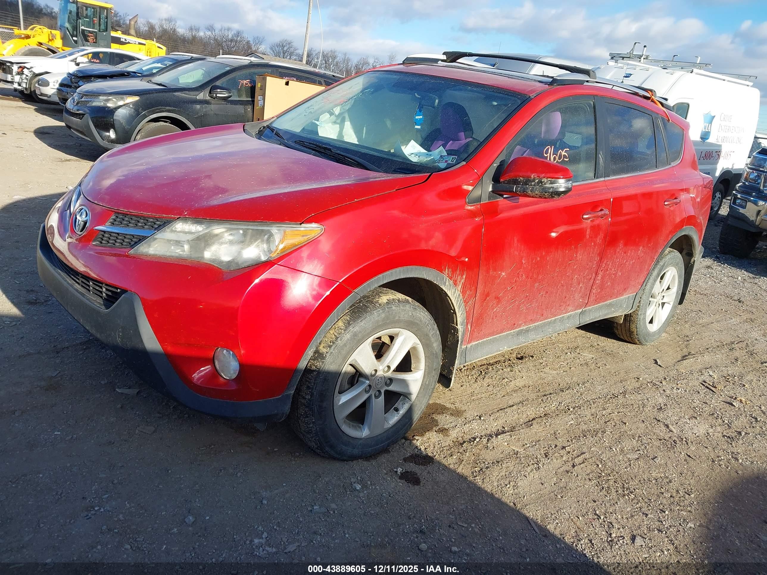 TOYOTA RAV4 image 2