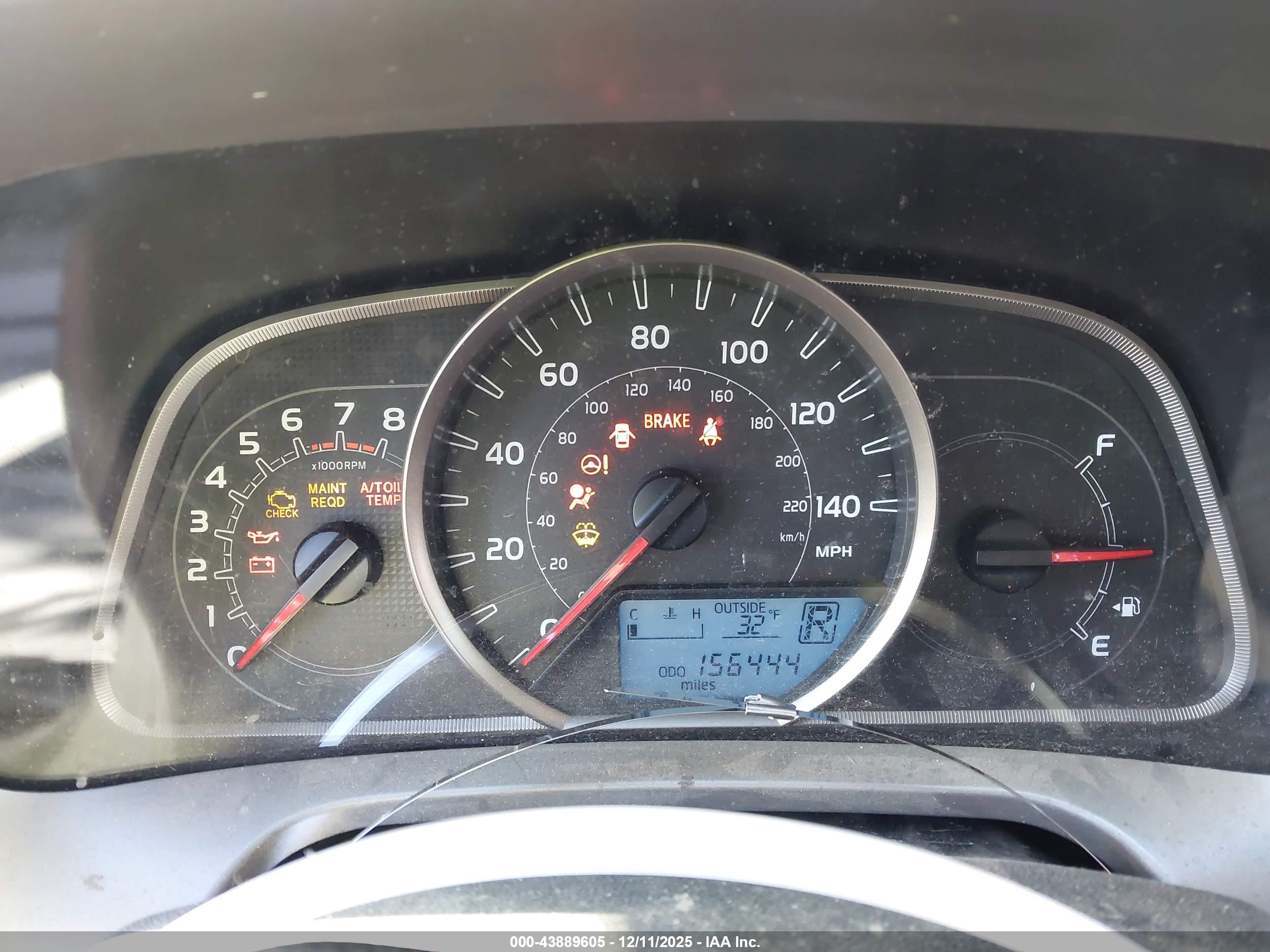 TOYOTA RAV4 image 7