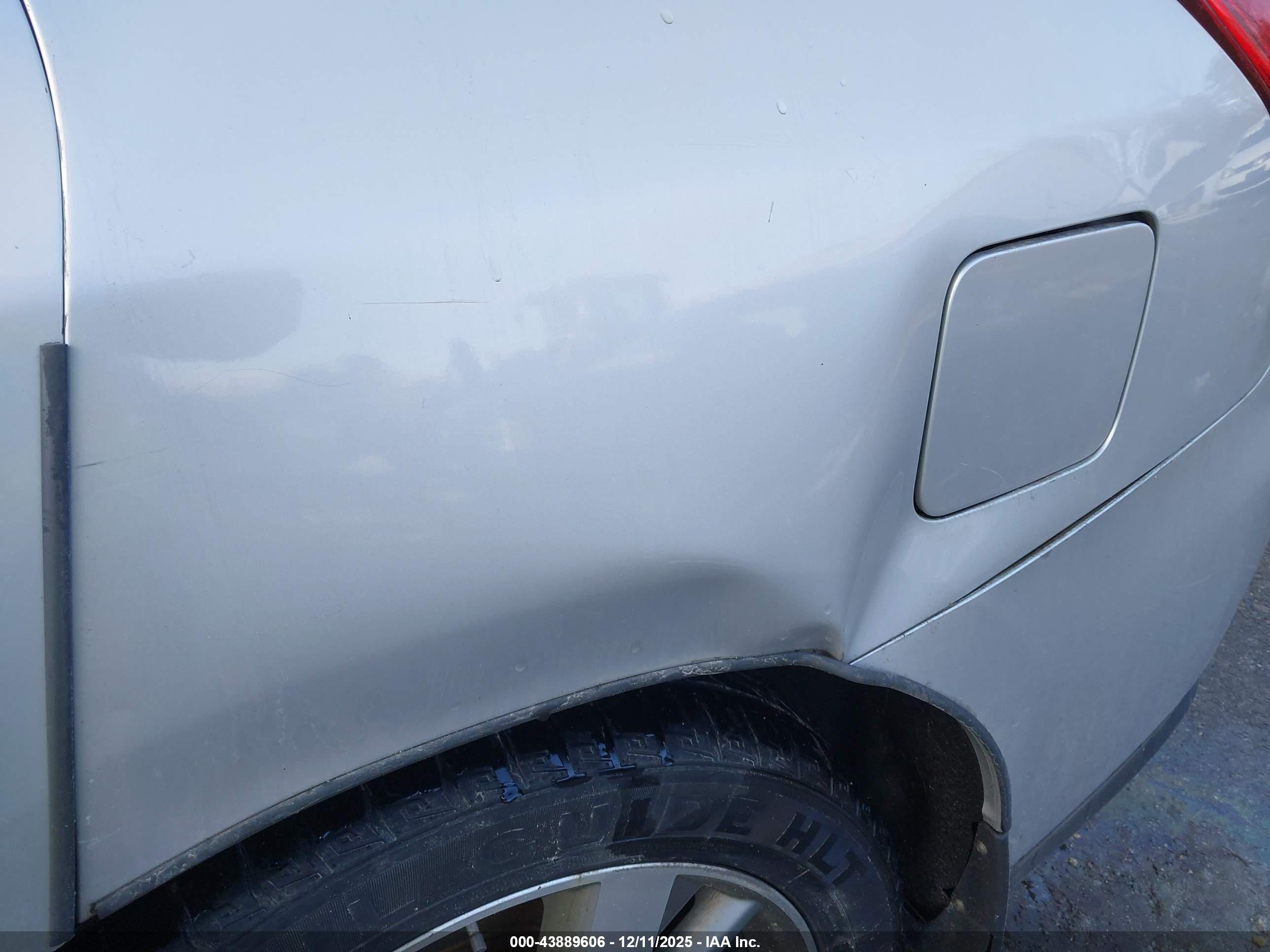NISSAN PATHFINDER image 6