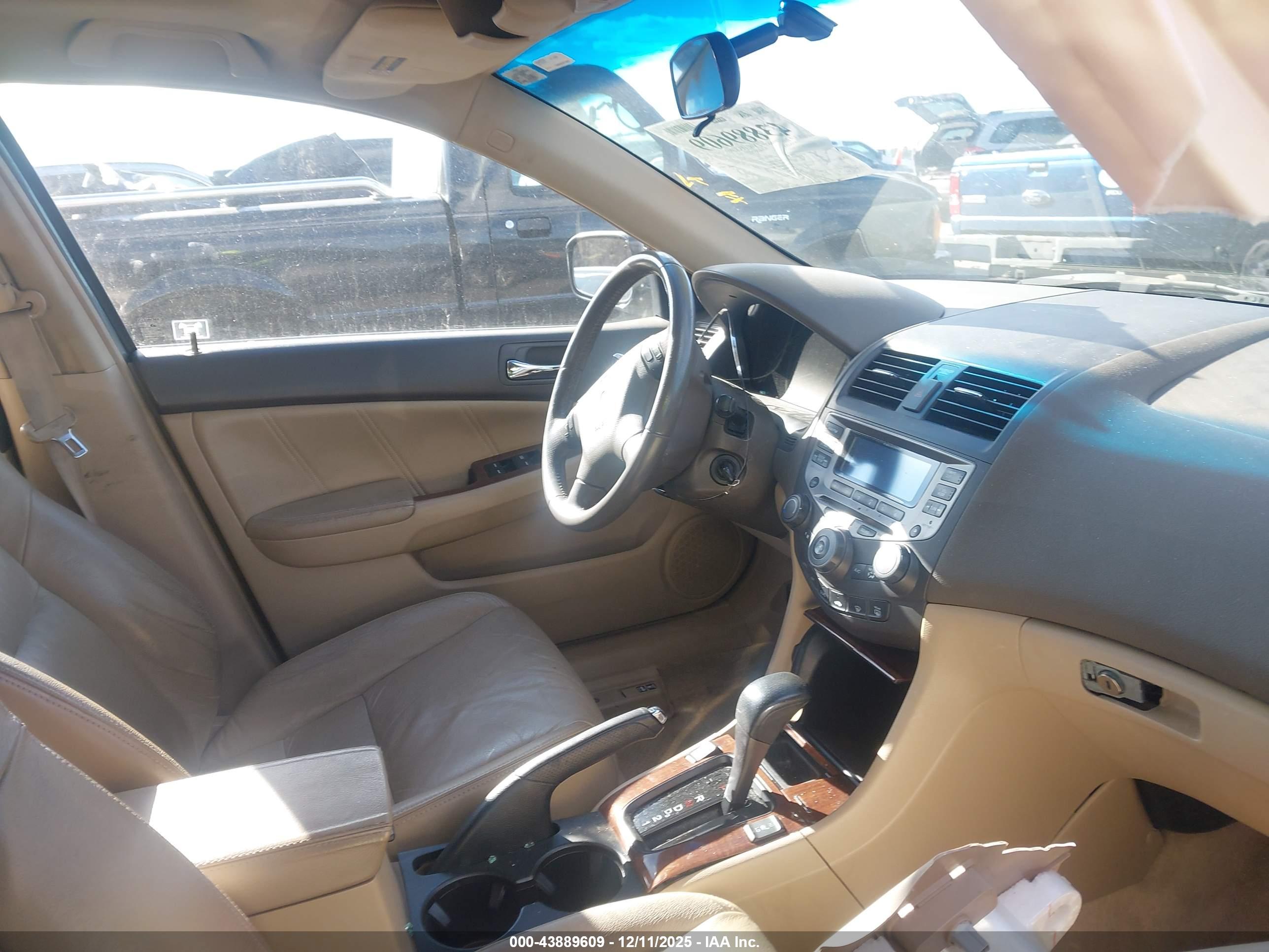 HONDA ACCORD image 5