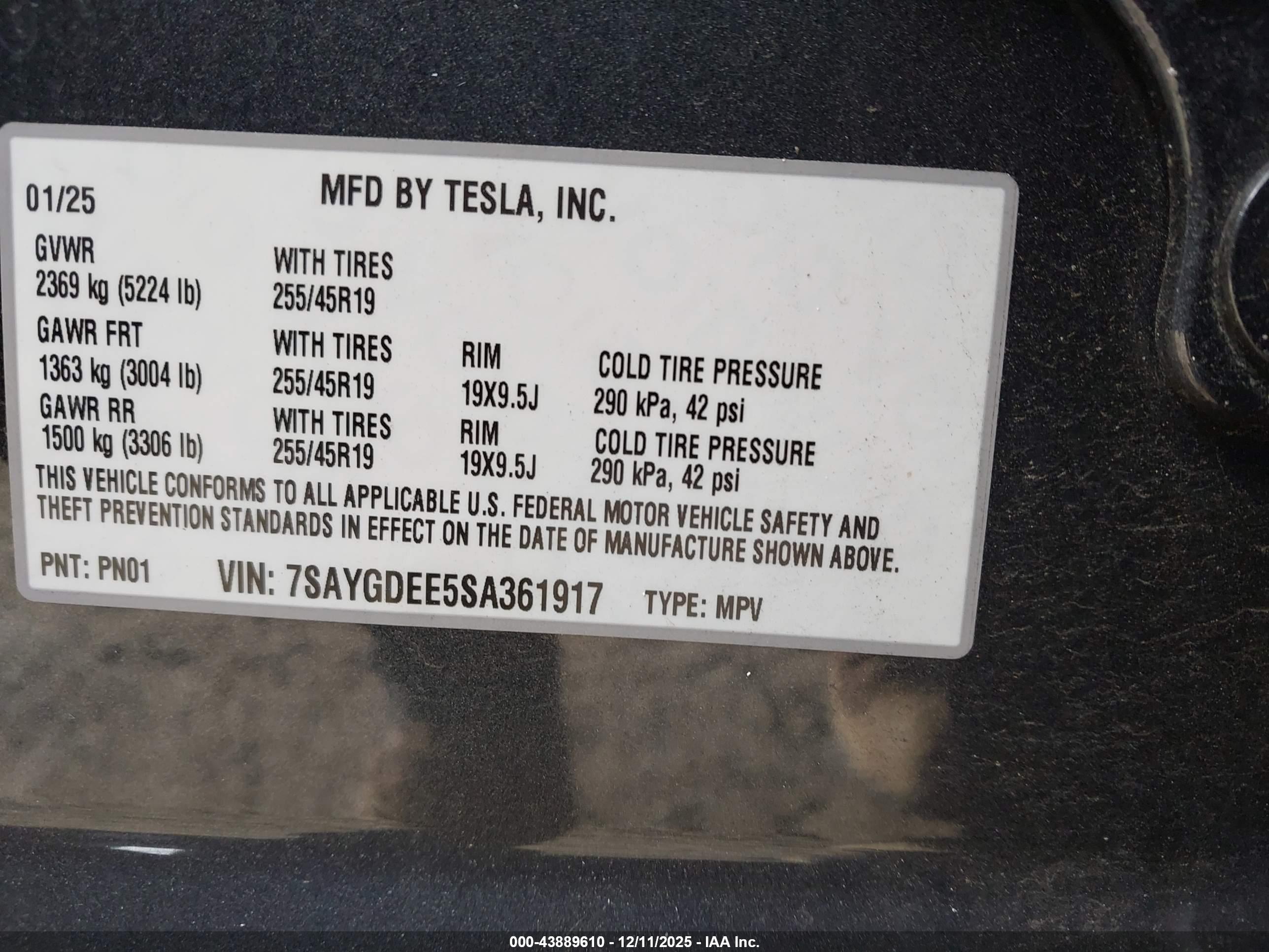 TESLA MODEL image 9