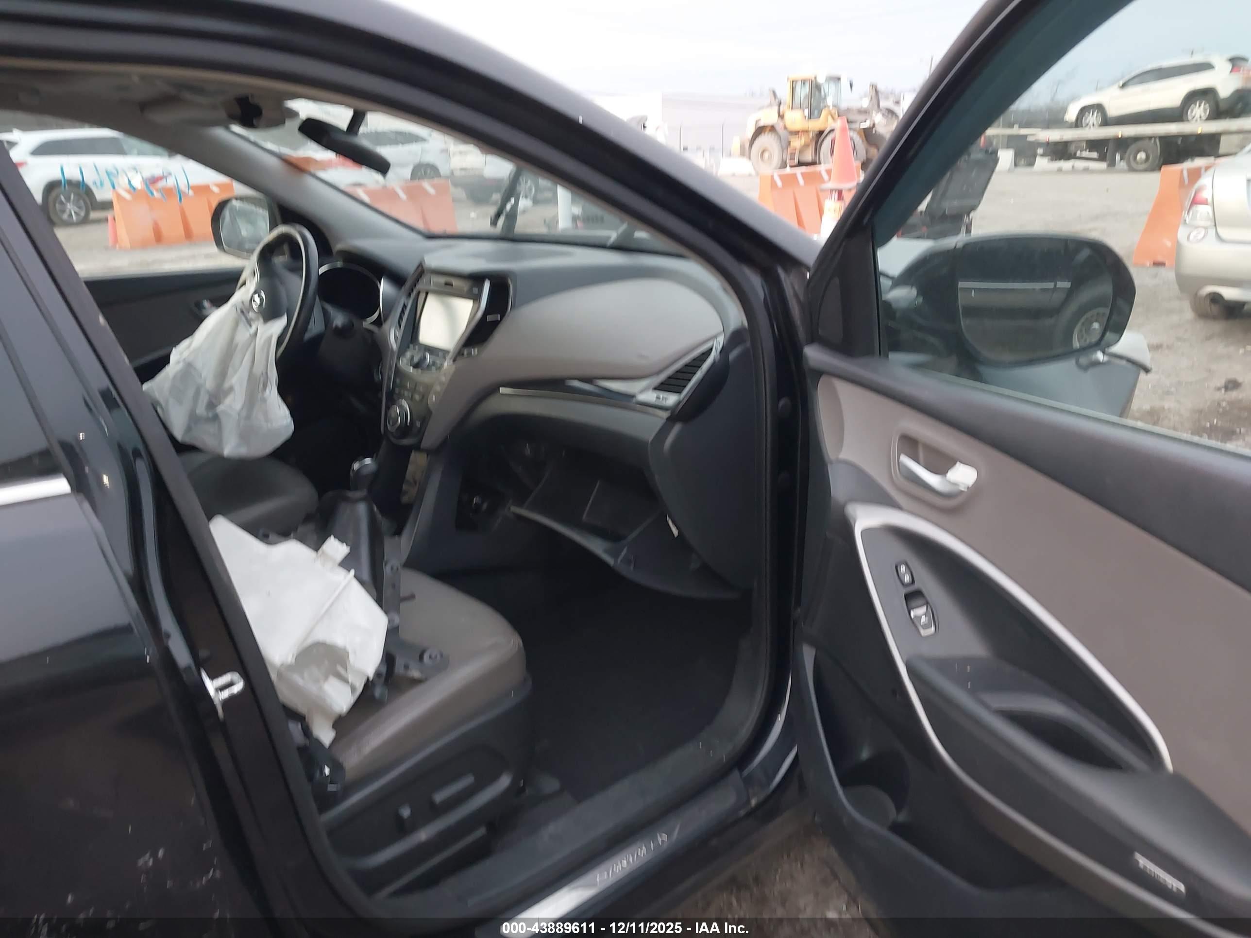 HYUNDAI SANTA image 5