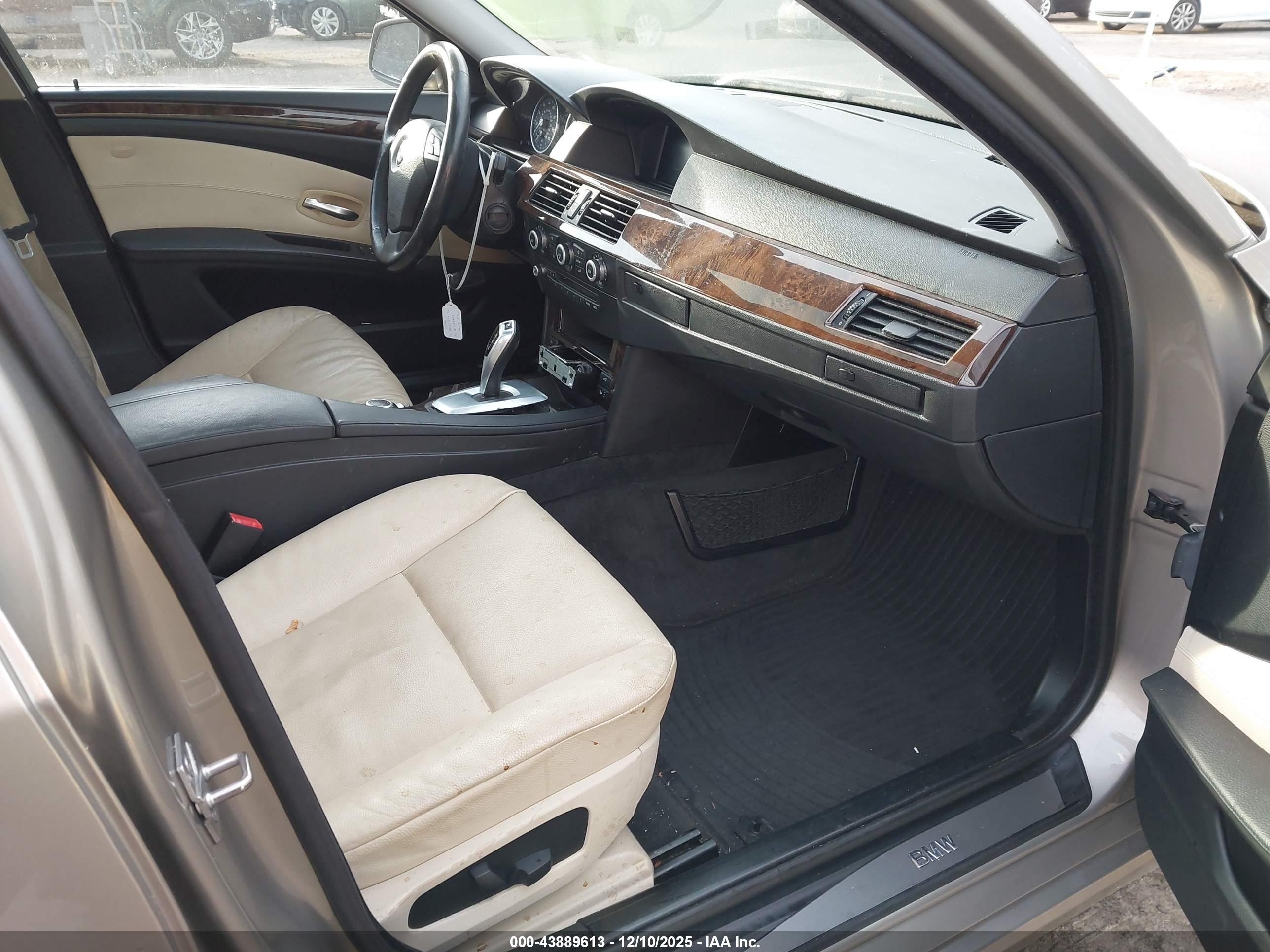 BMW 528I image 5
