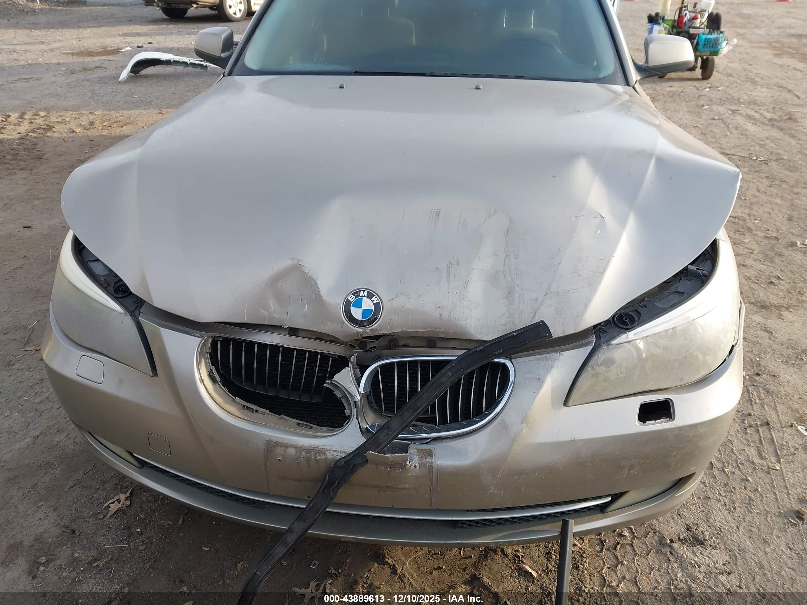 BMW 528I image 6