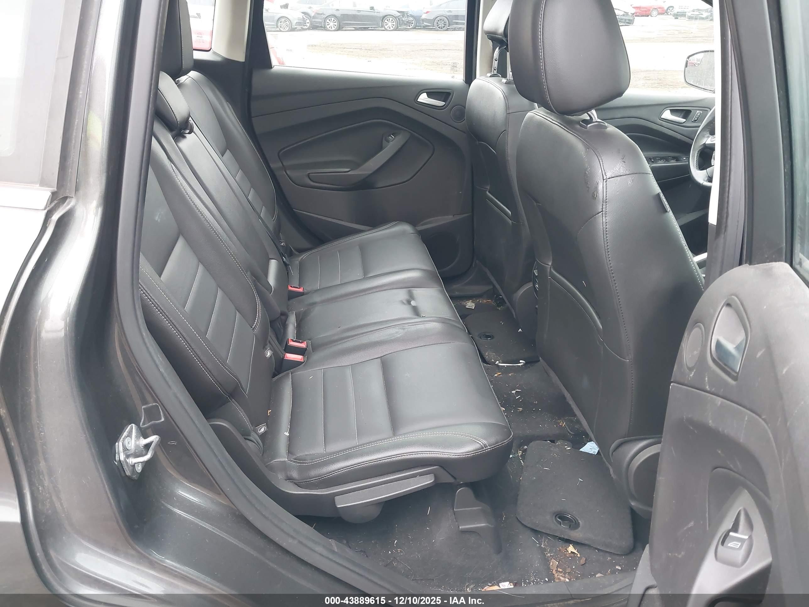 FORD C-MAX image 8