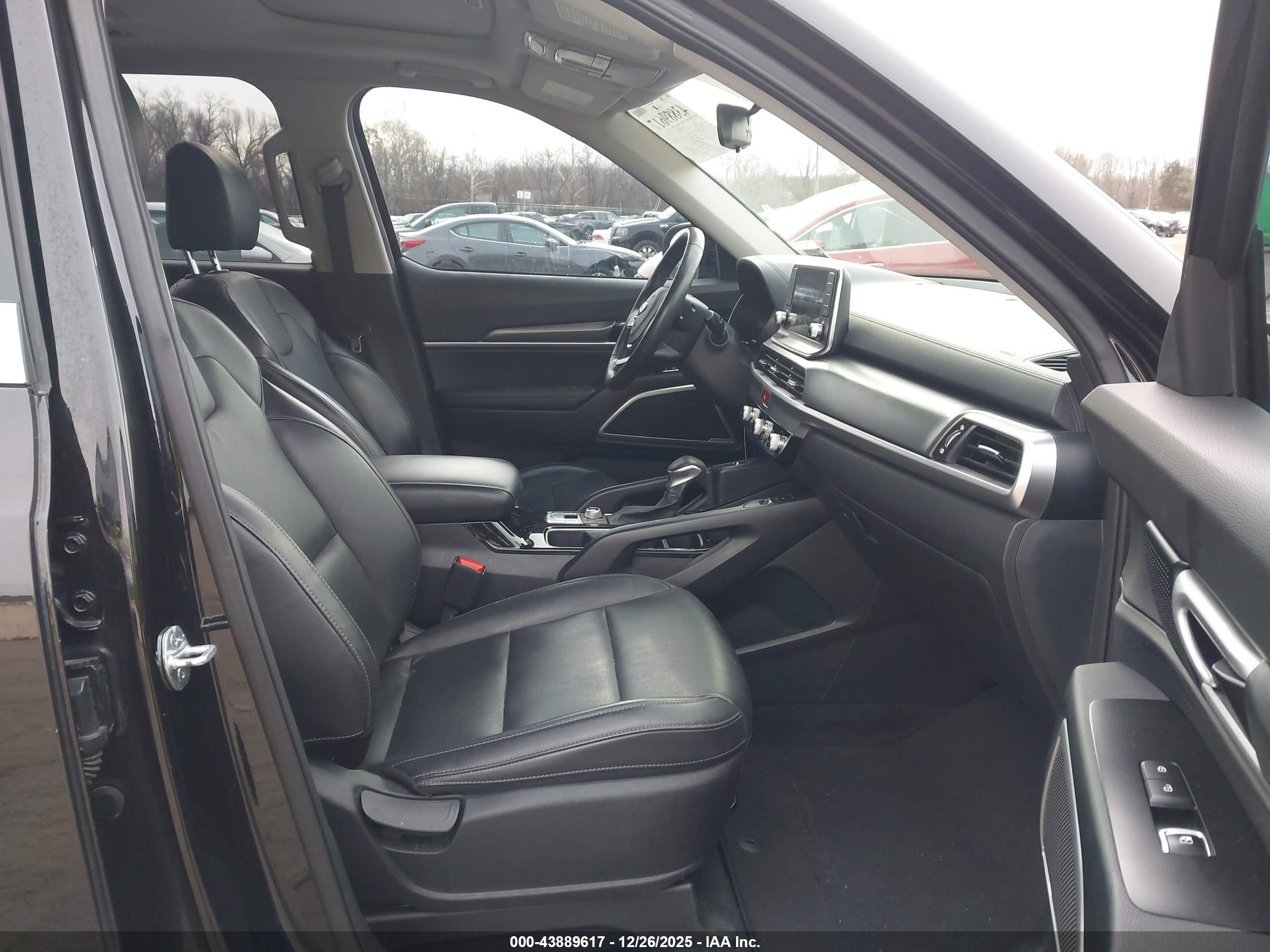 KIA TELLURIDE image 5
