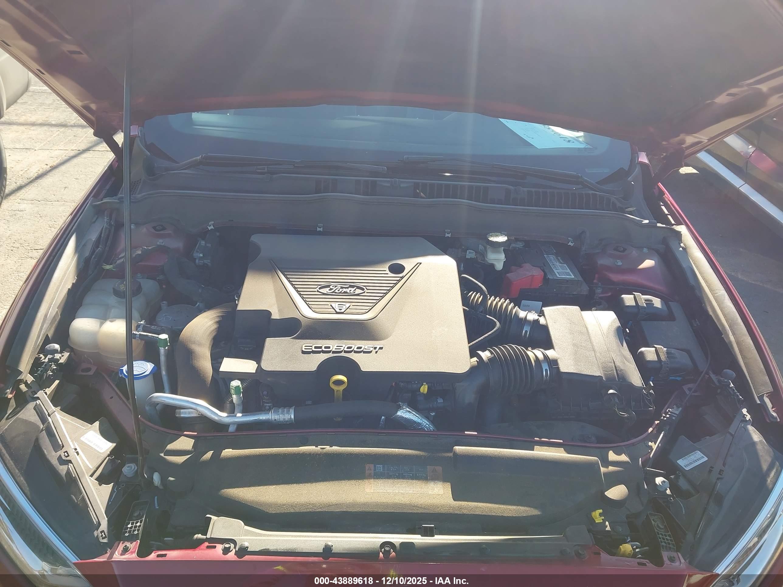 FORD FUSION image 10