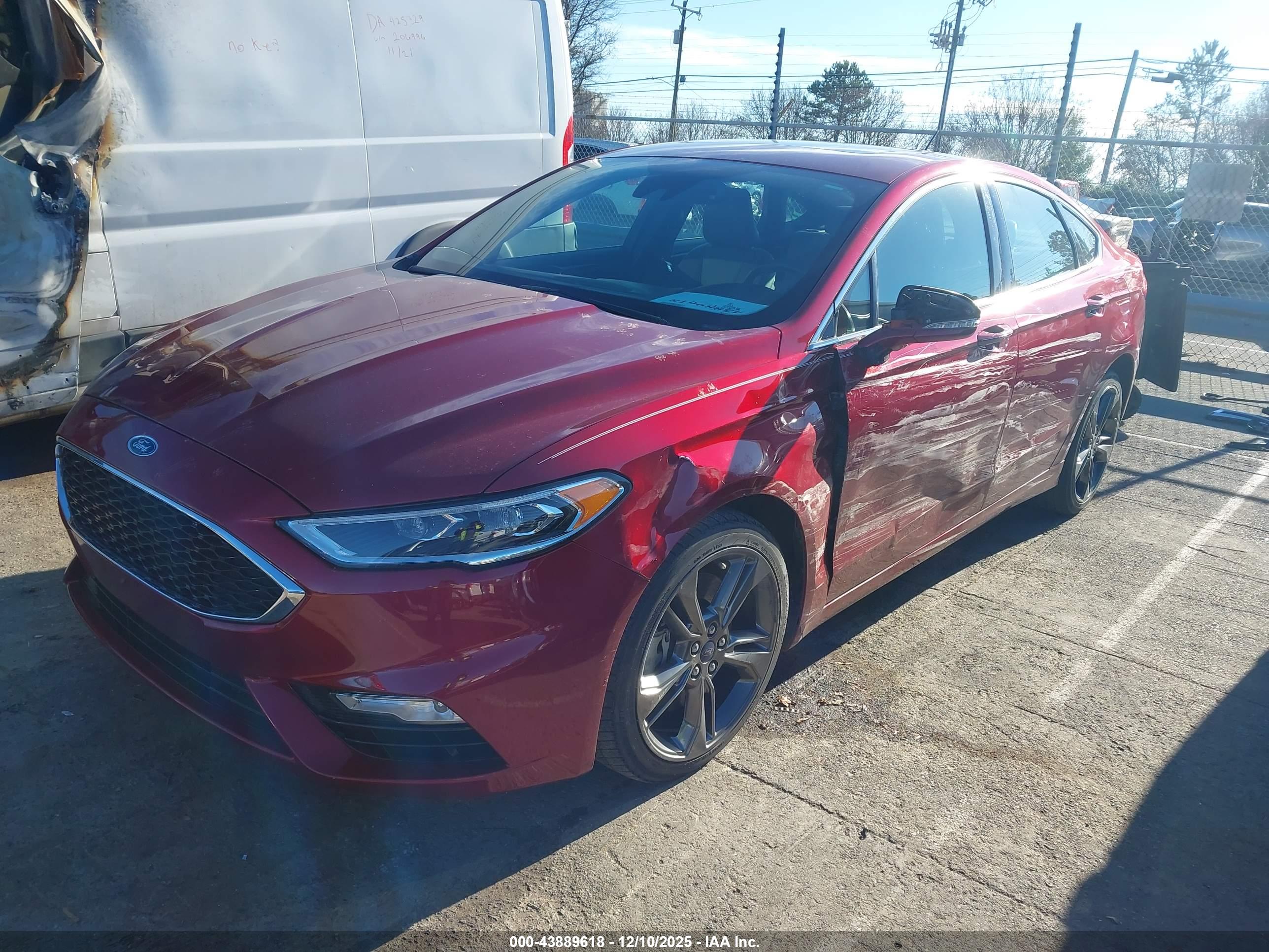FORD FUSION image 2