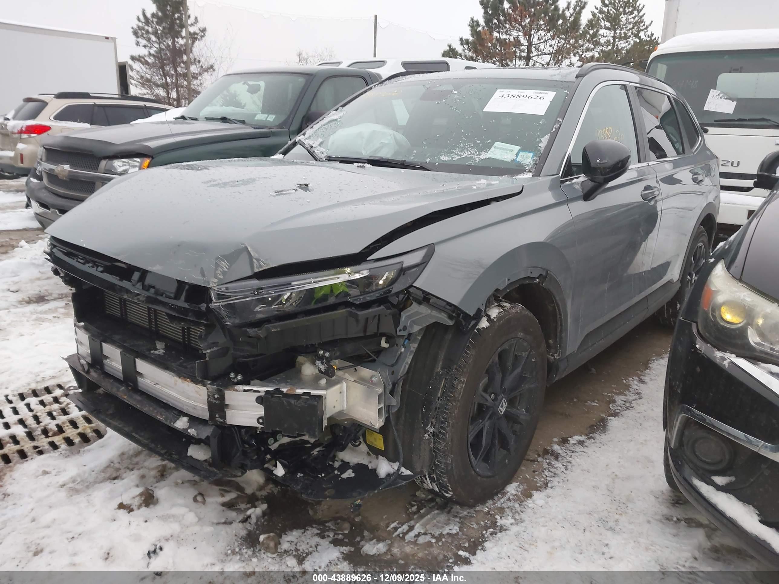 HONDA CR-V image 2