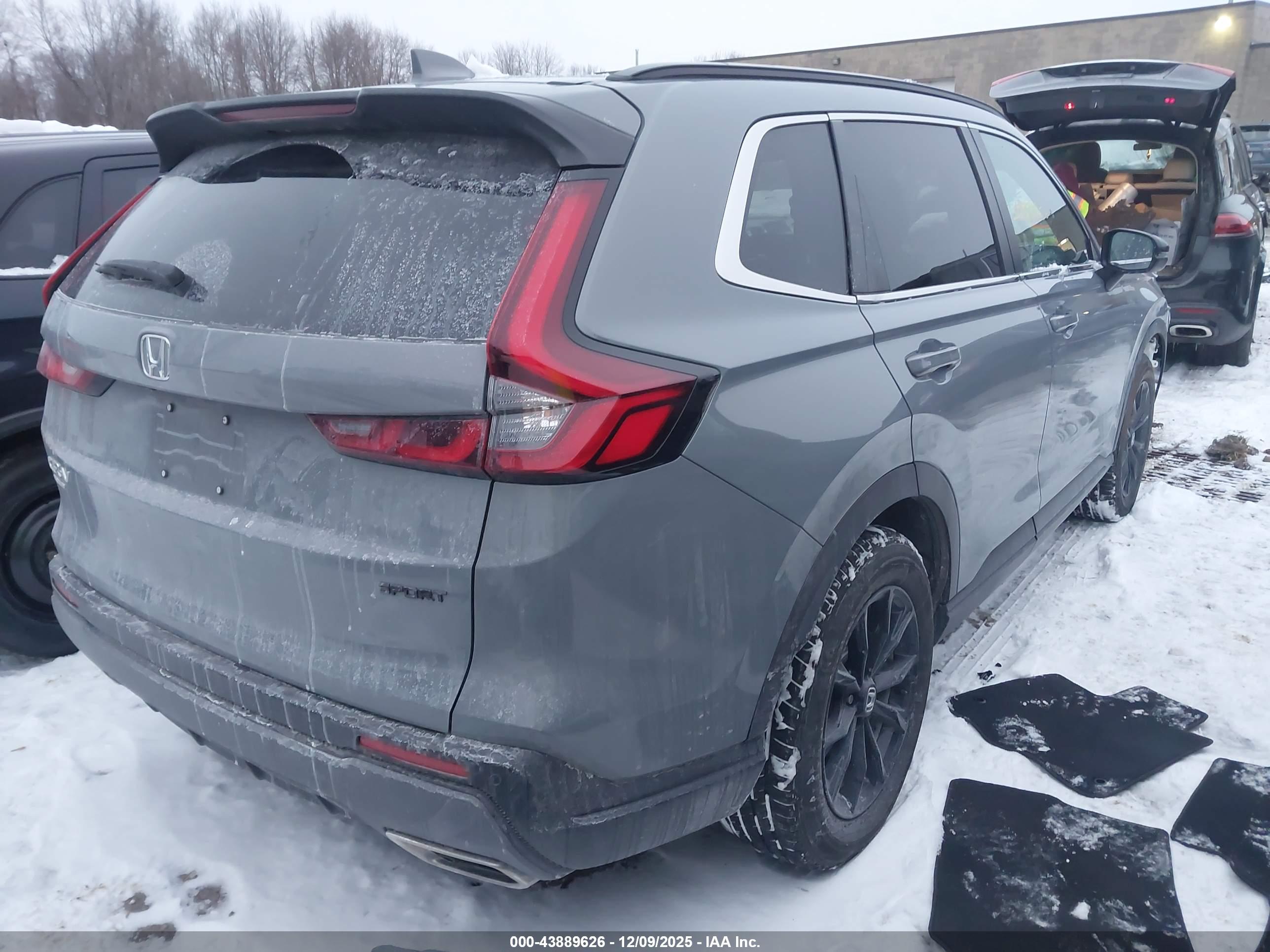 HONDA CR-V image 4