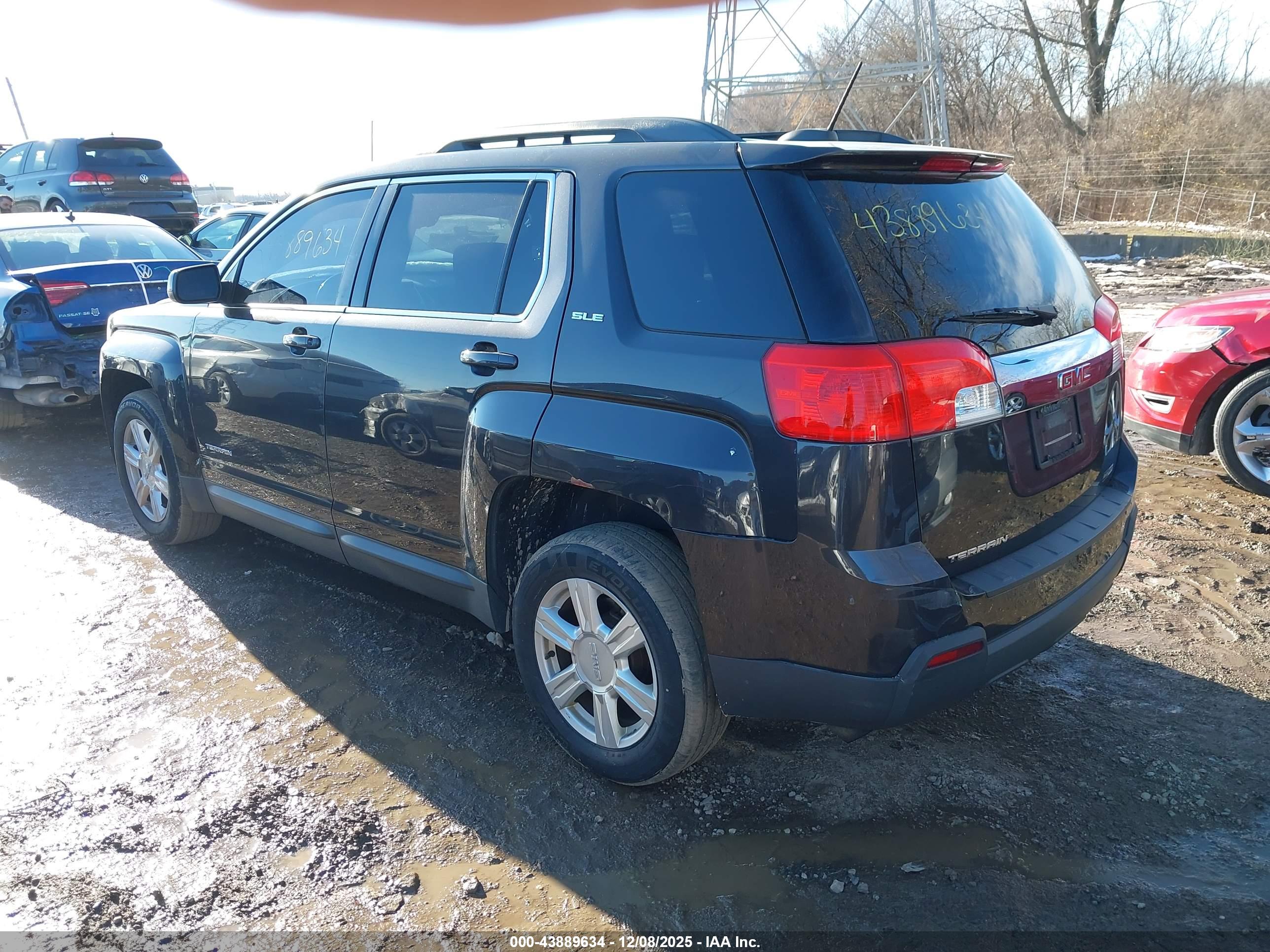 GMC TERRAIN image 3