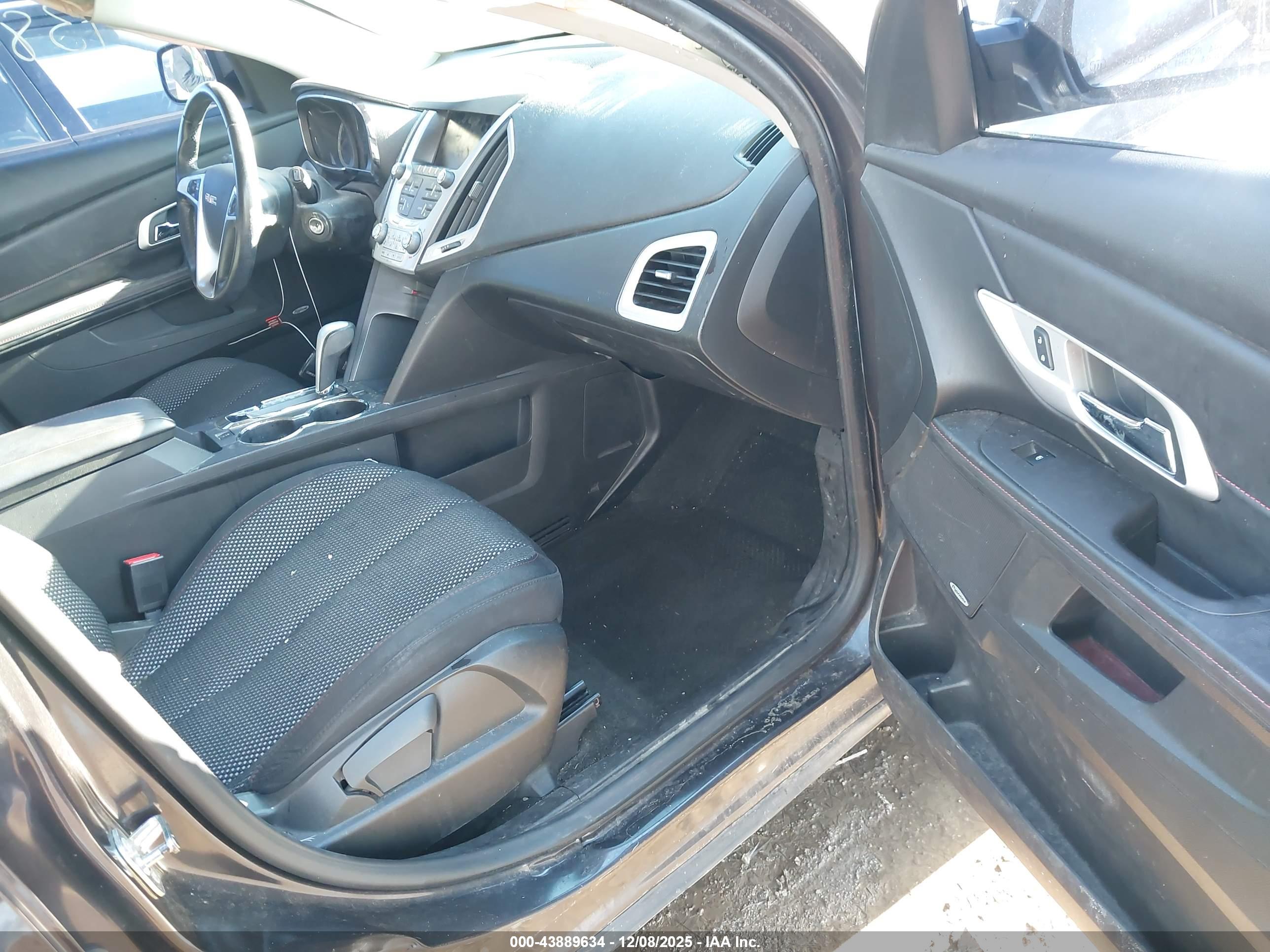 GMC TERRAIN image 5