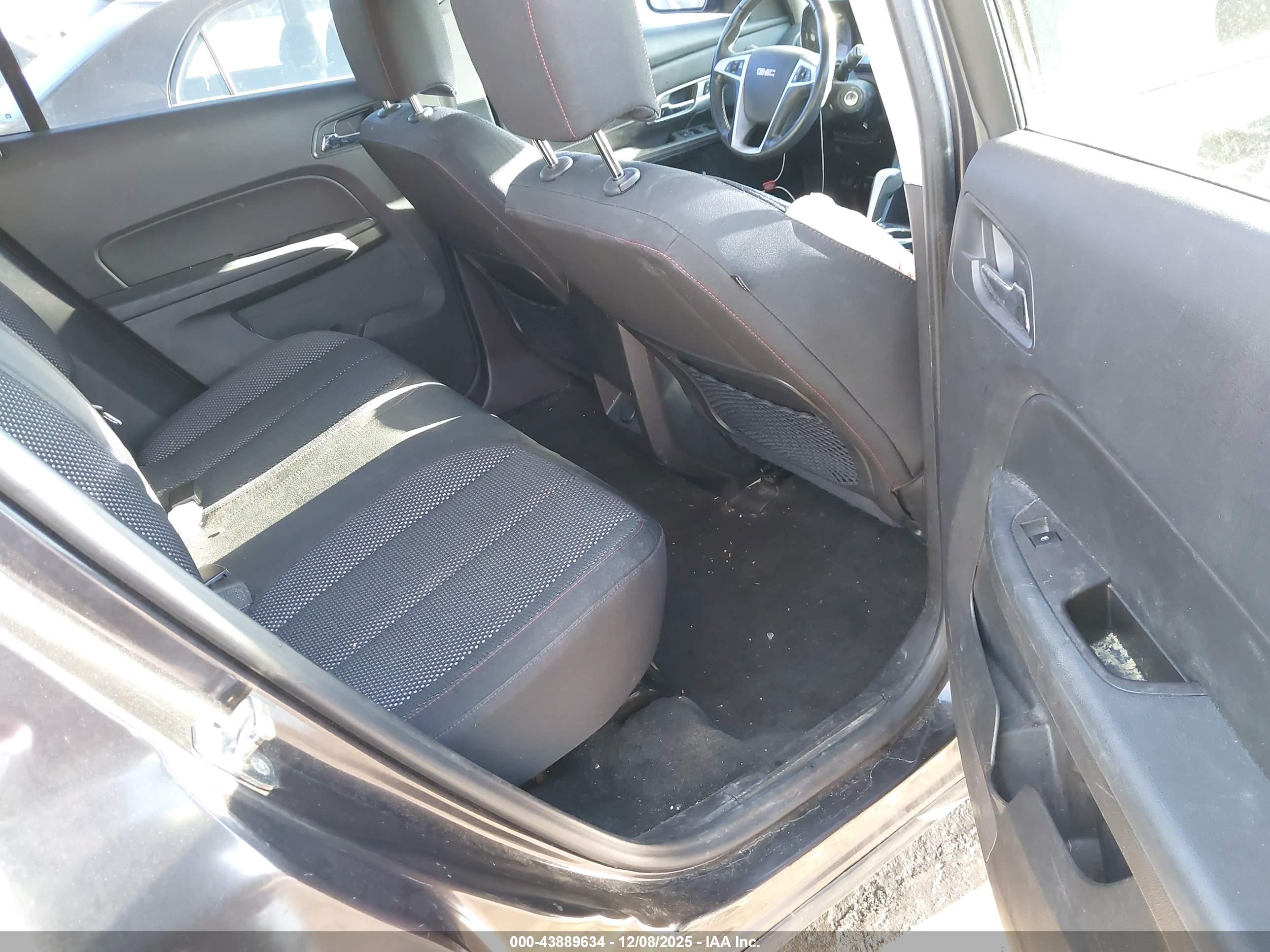 GMC TERRAIN image 8