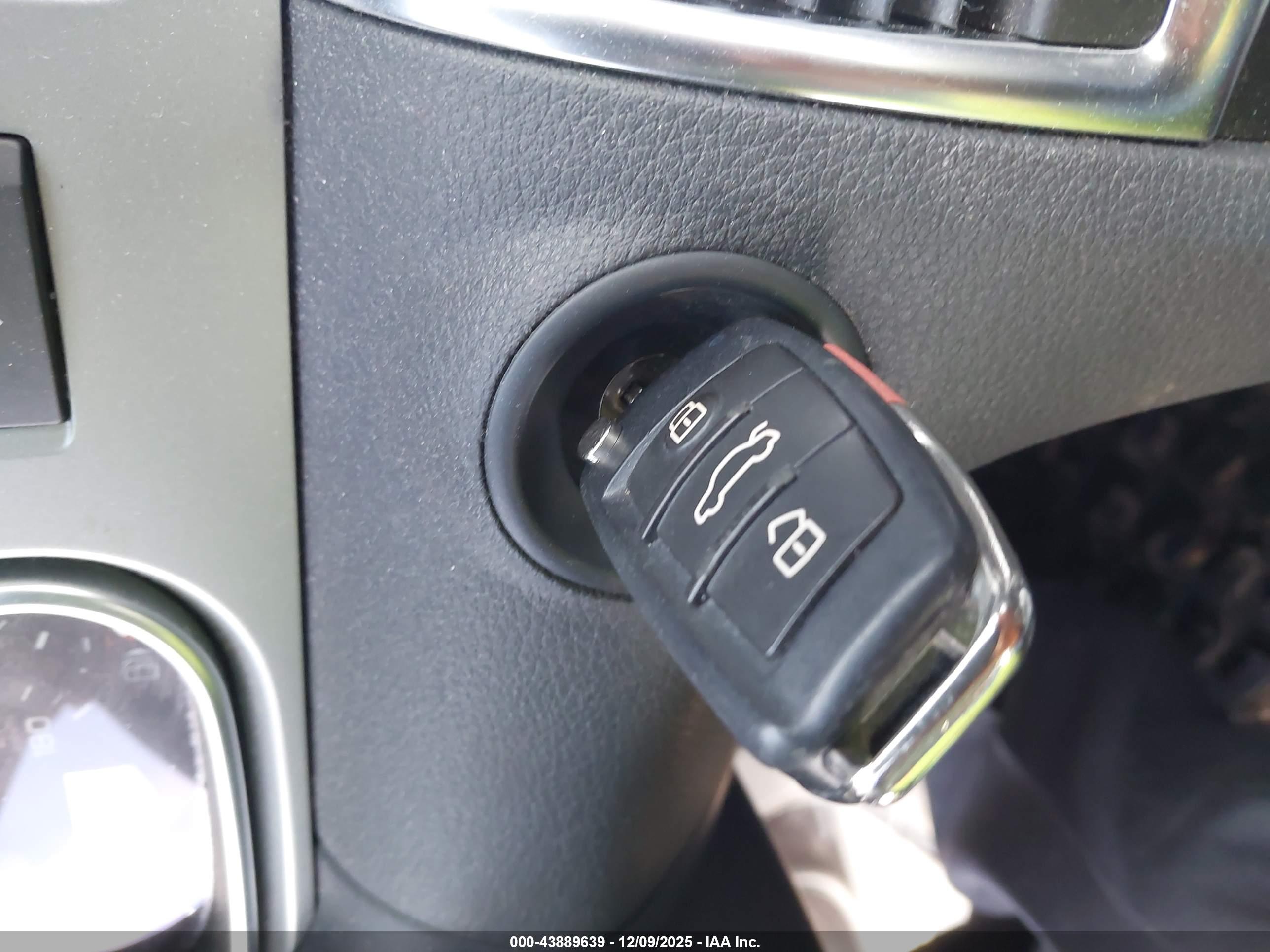 AUDI Q7 image 11