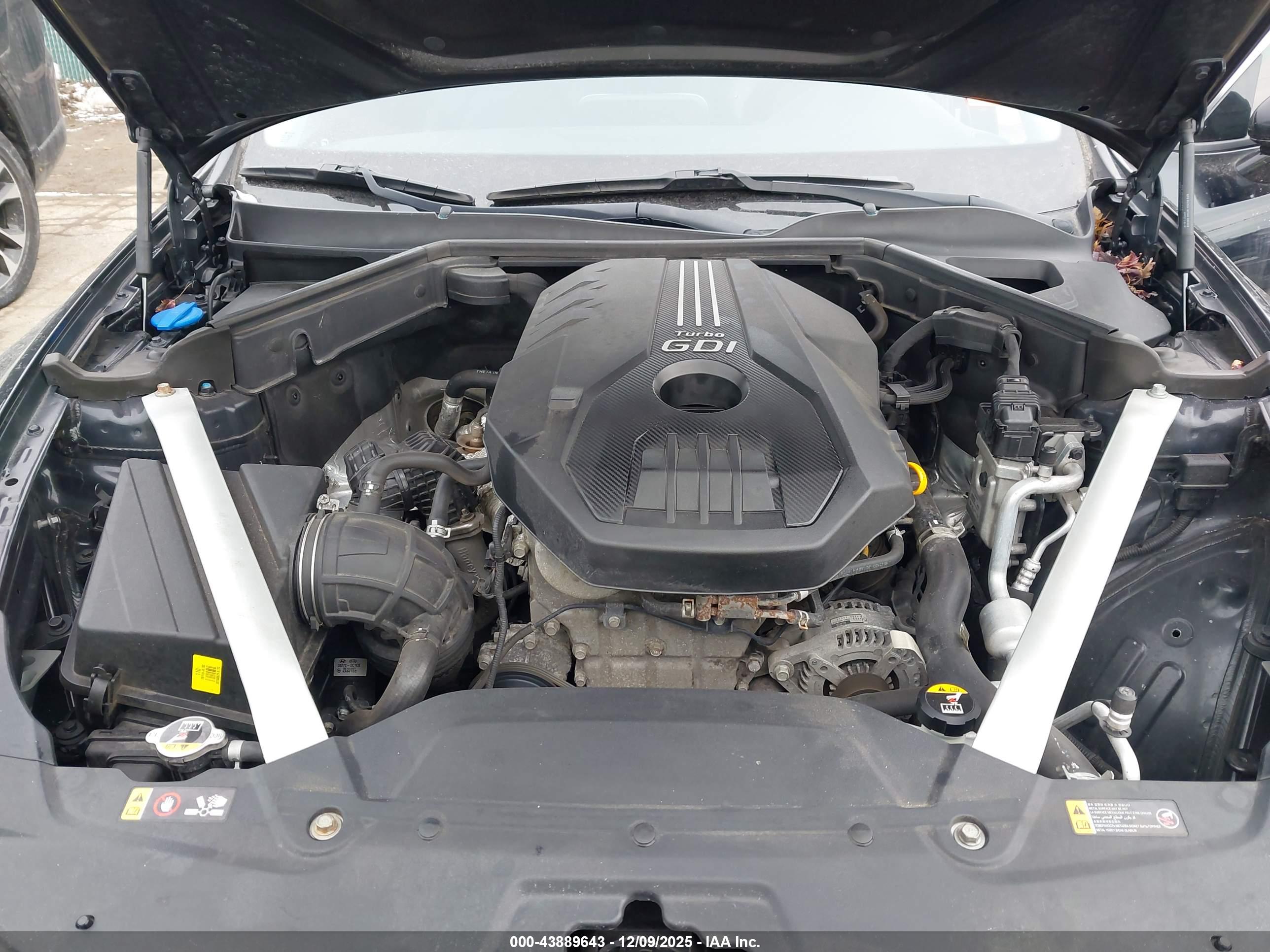 KIA STINGER image 10