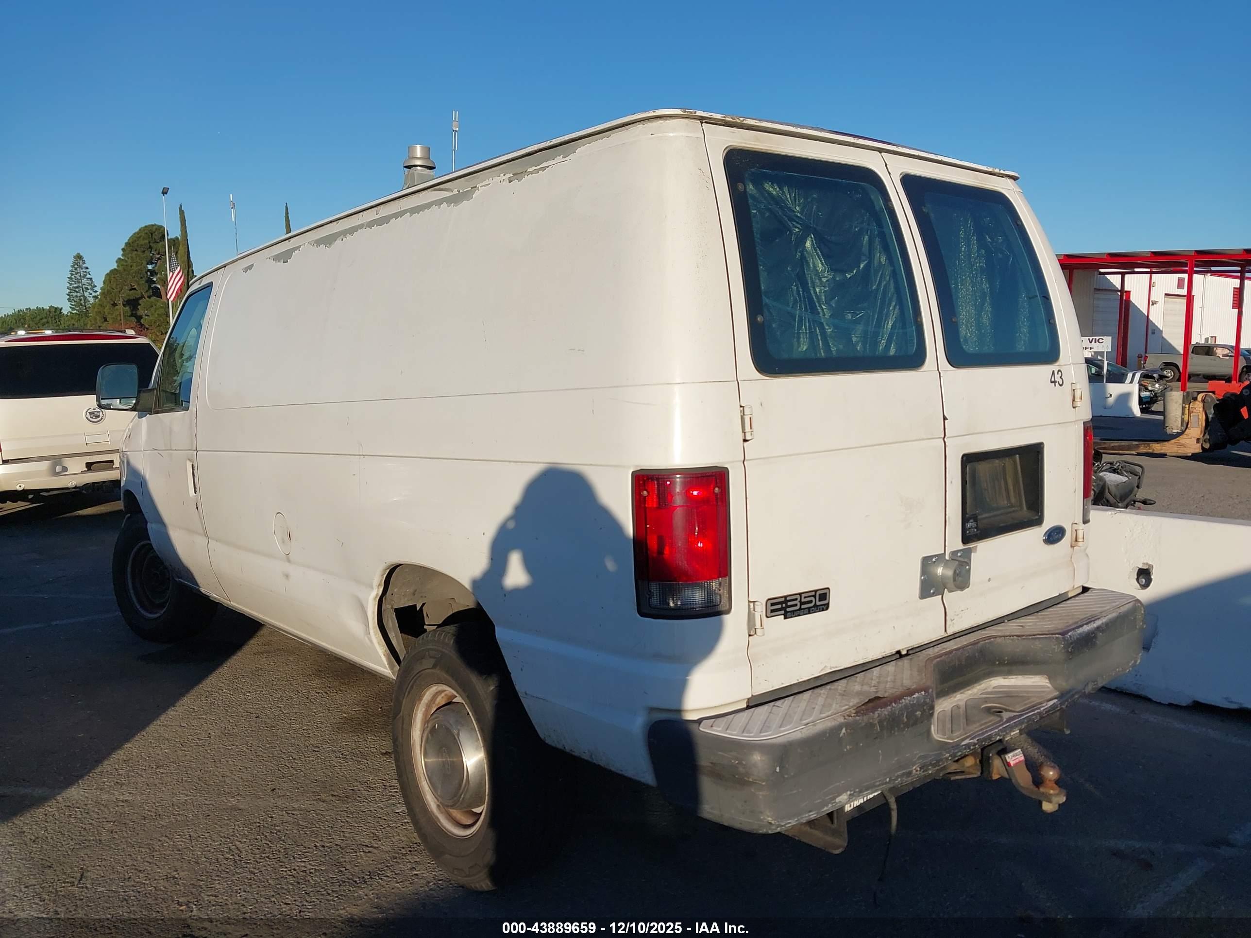 FORD E-350 image 3
