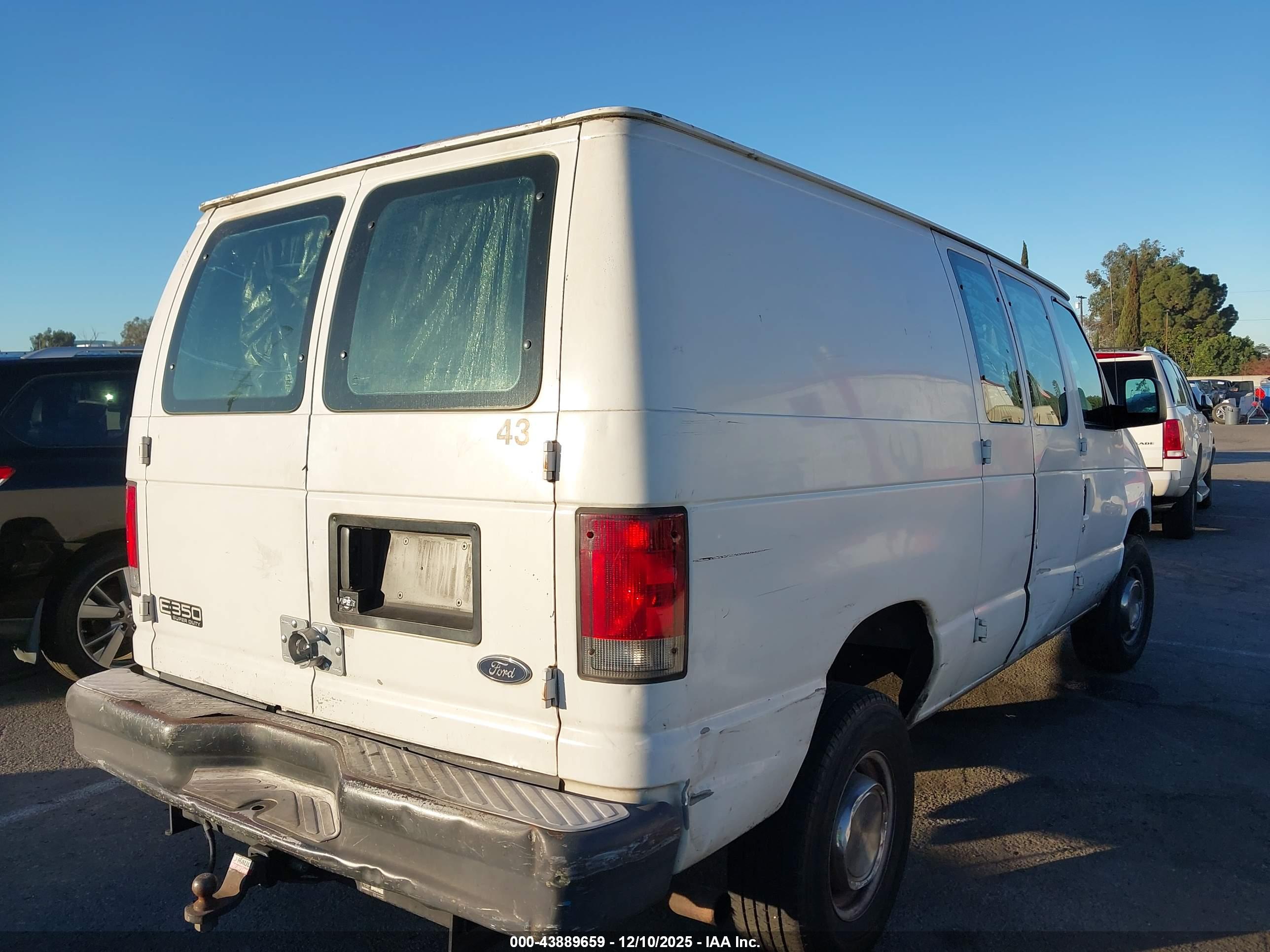 FORD E-350 image 4