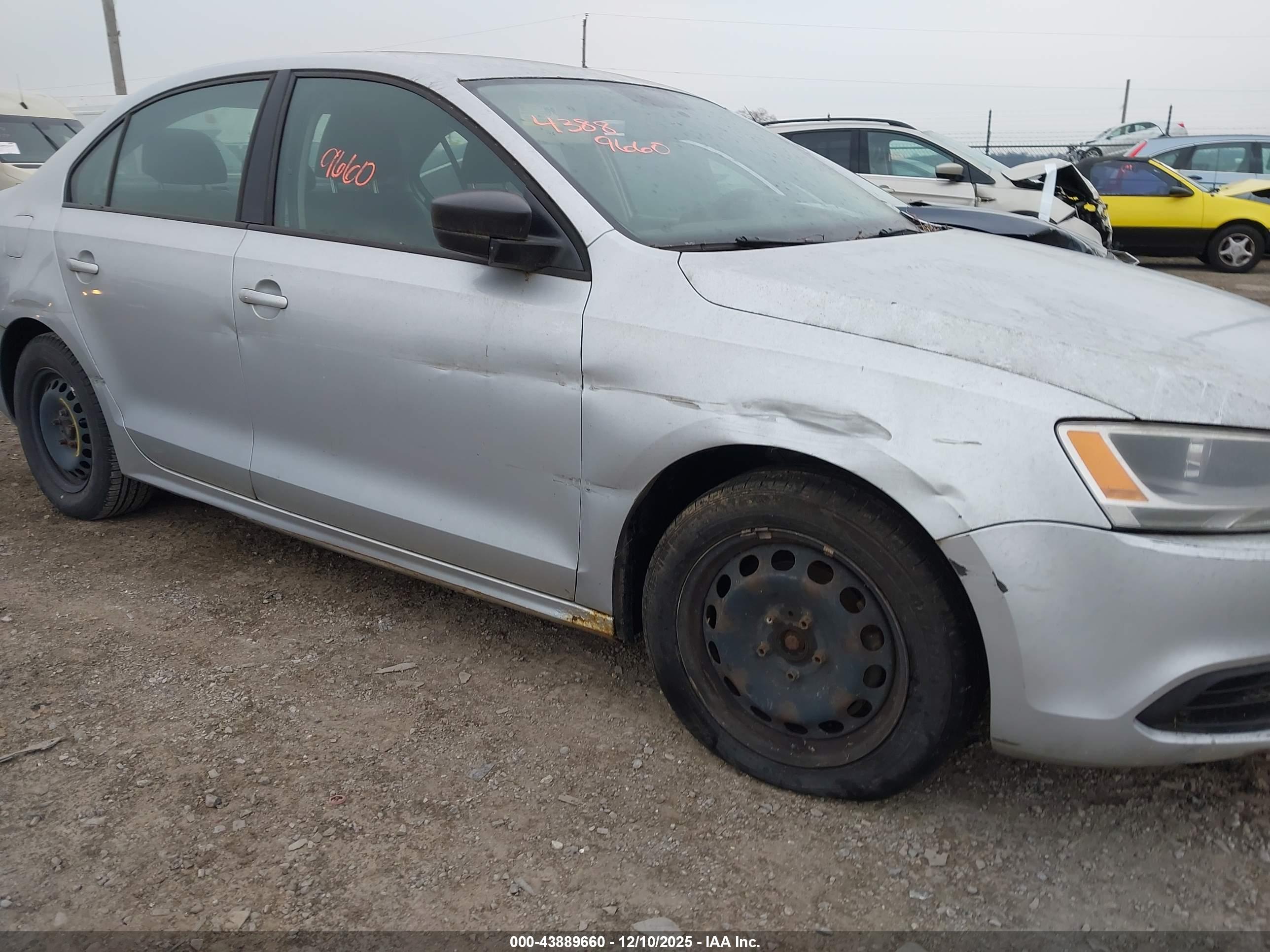 VOLKSWAGEN JETTA image 6