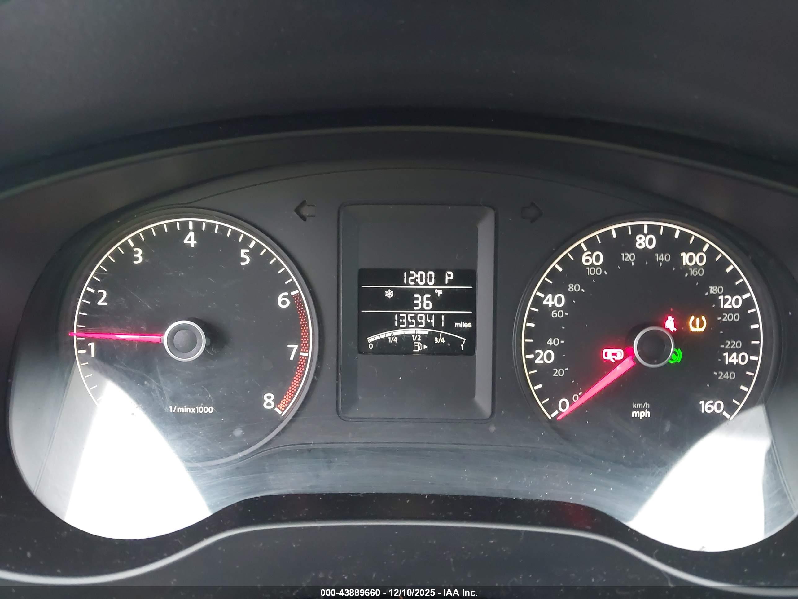 VOLKSWAGEN JETTA image 7