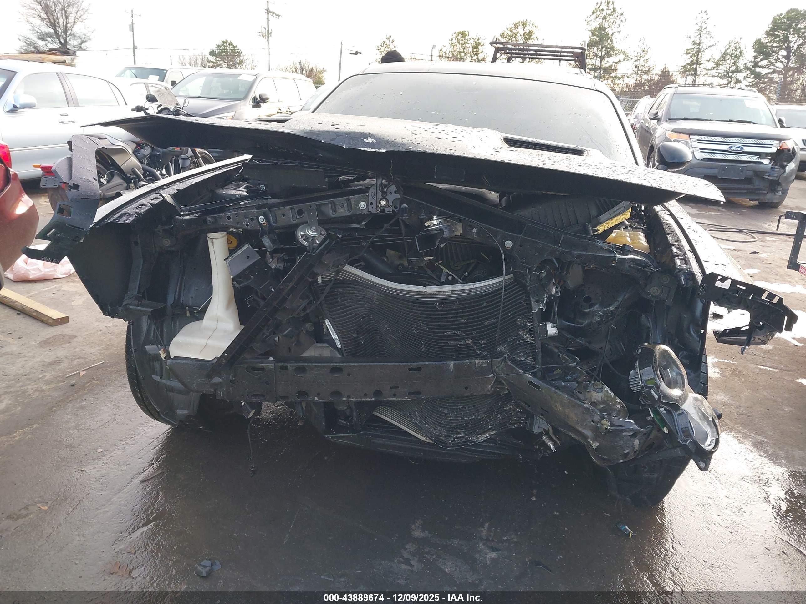 DODGE CHALLENGER image 6