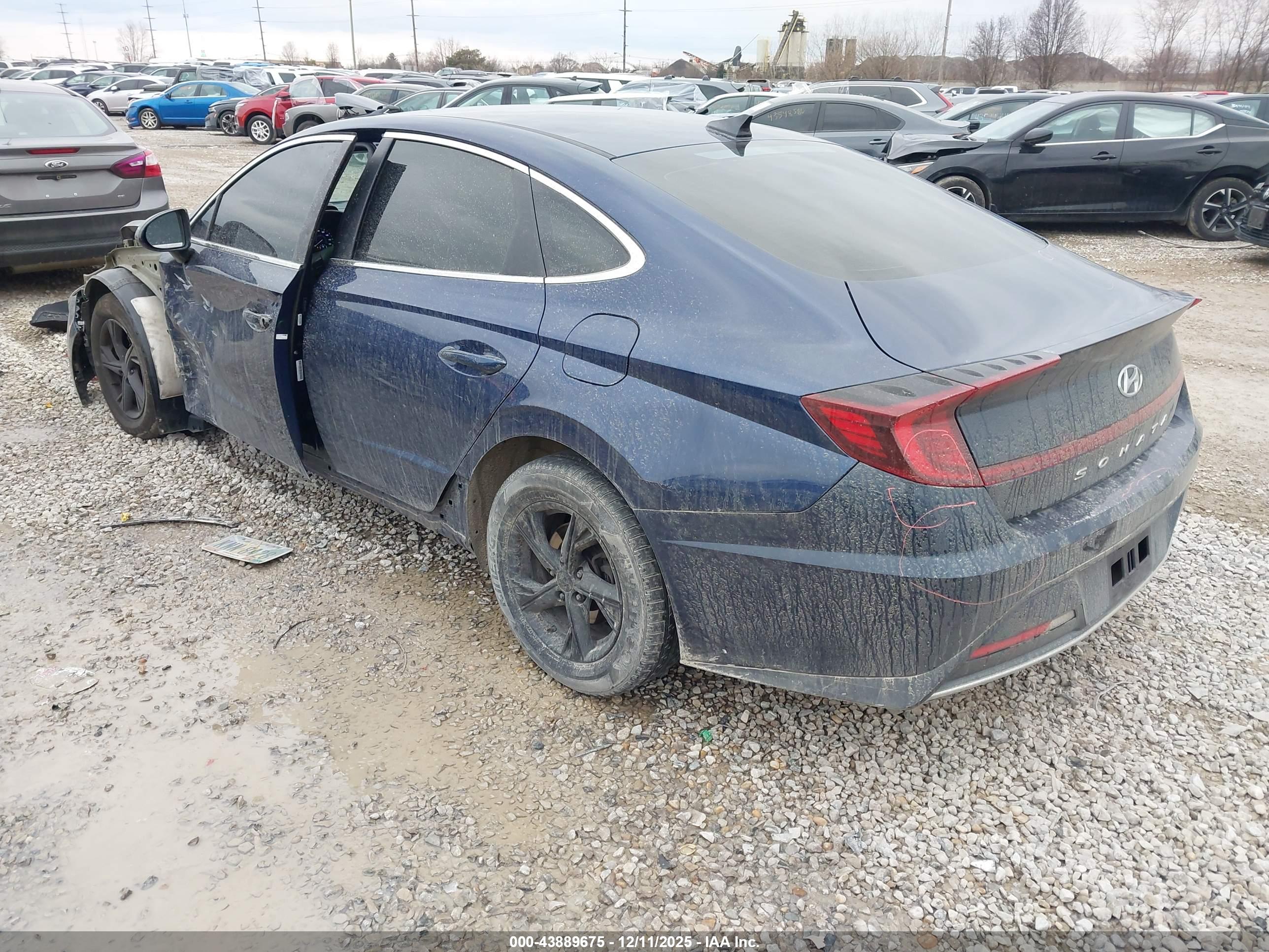 HYUNDAI SONATA image 3