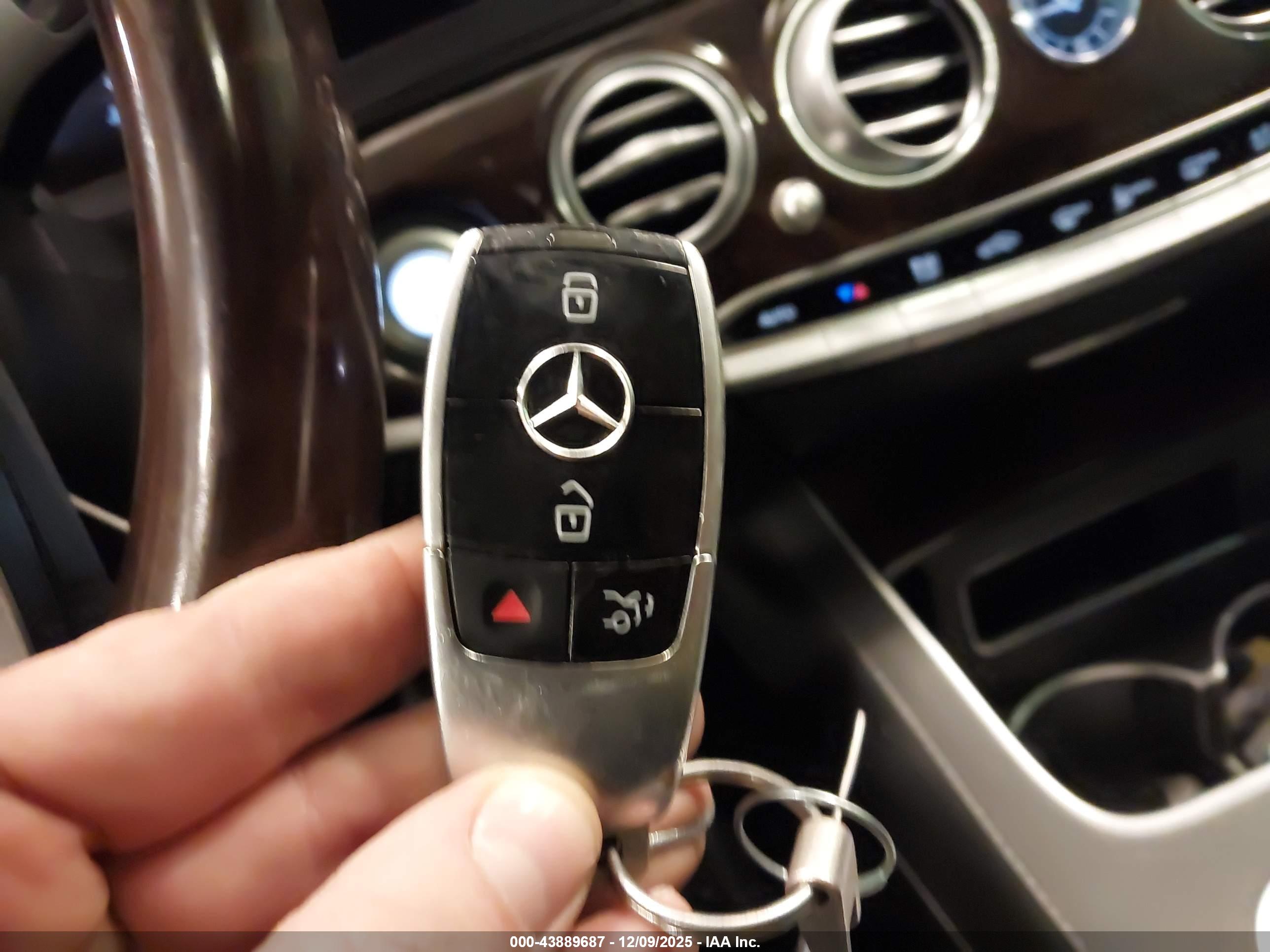 MERCEDES-BENZ S image 11