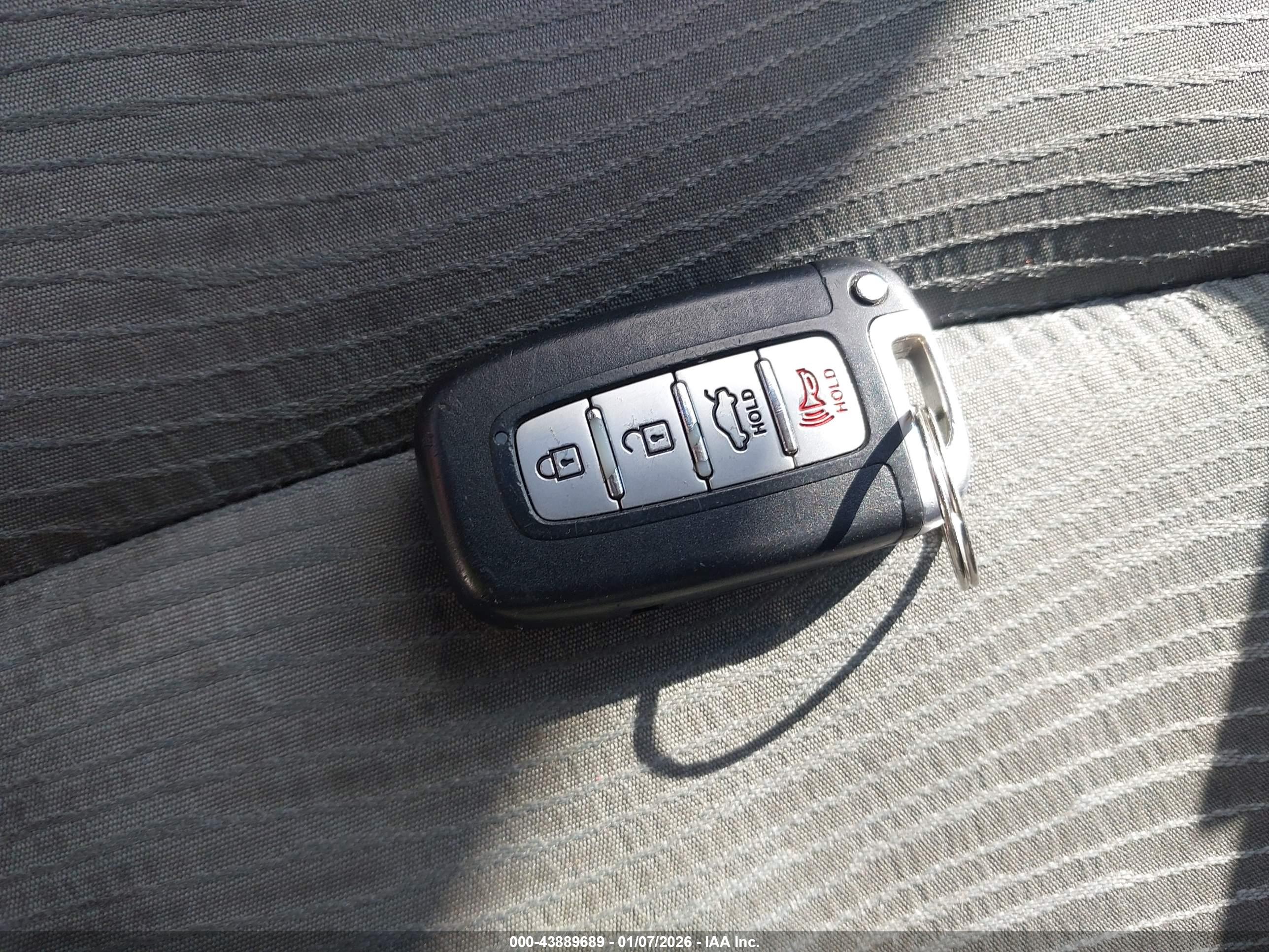 HYUNDAI SONATA image 11