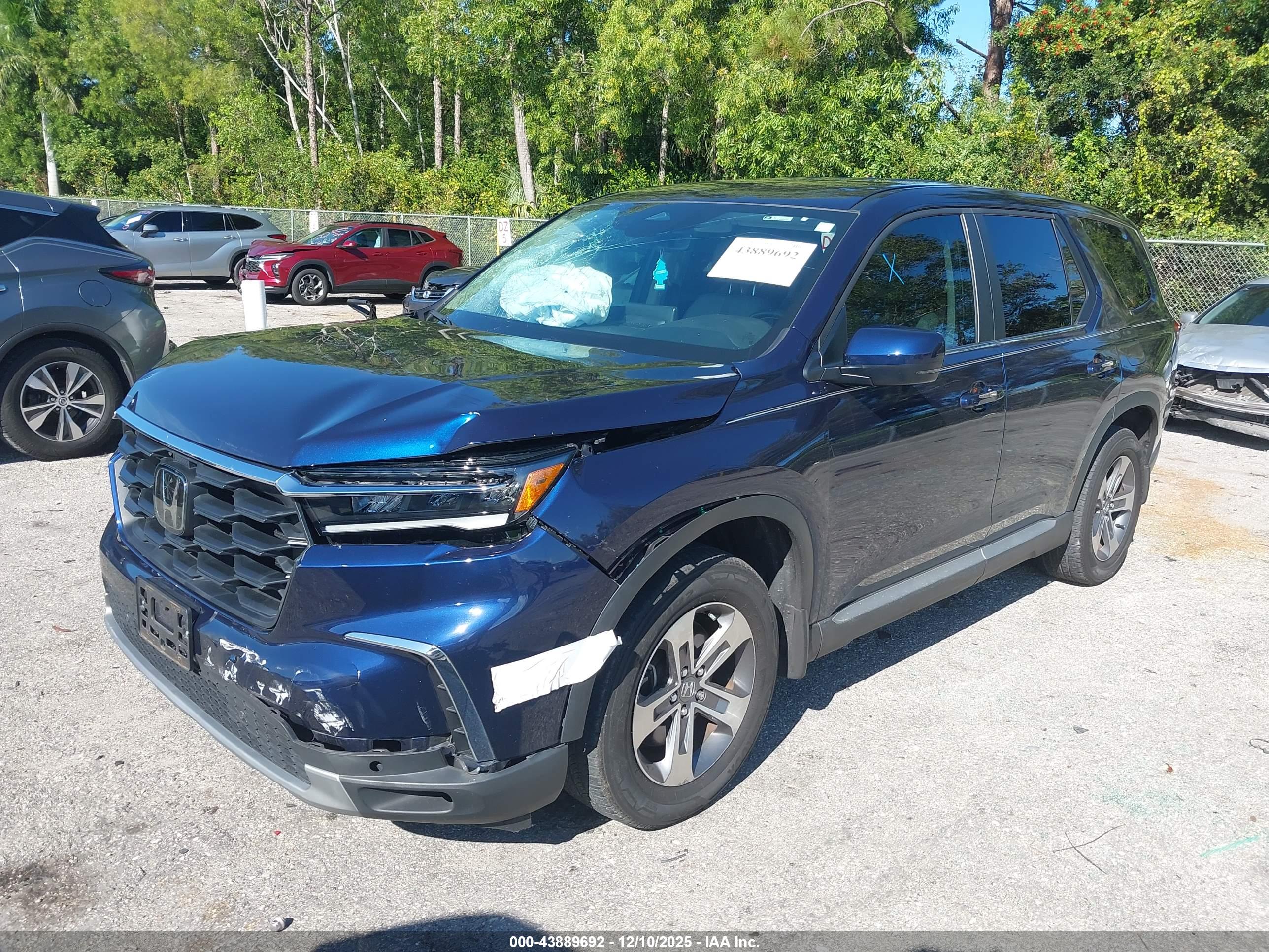 HONDA PILOT image 2