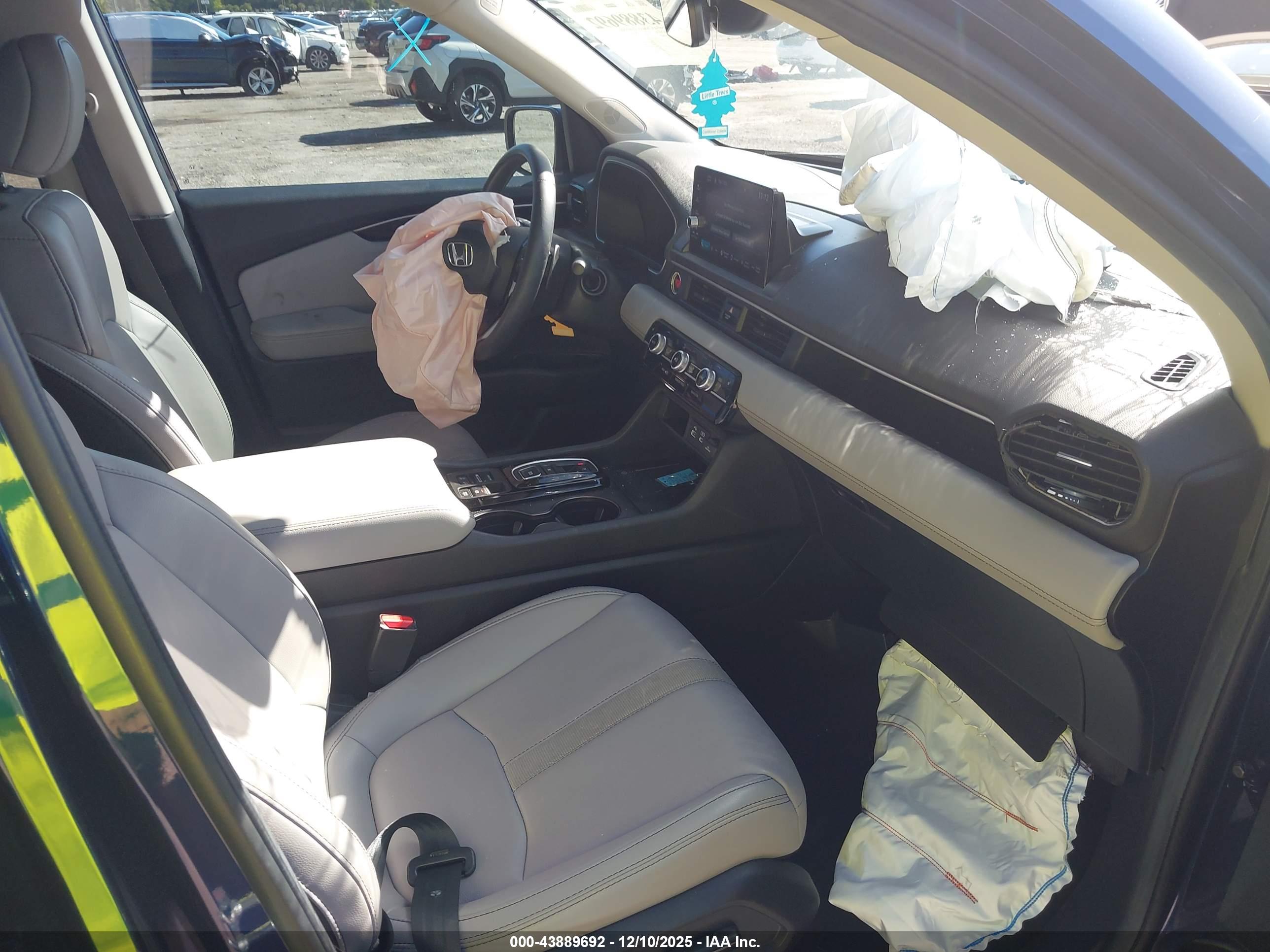 HONDA PILOT image 5