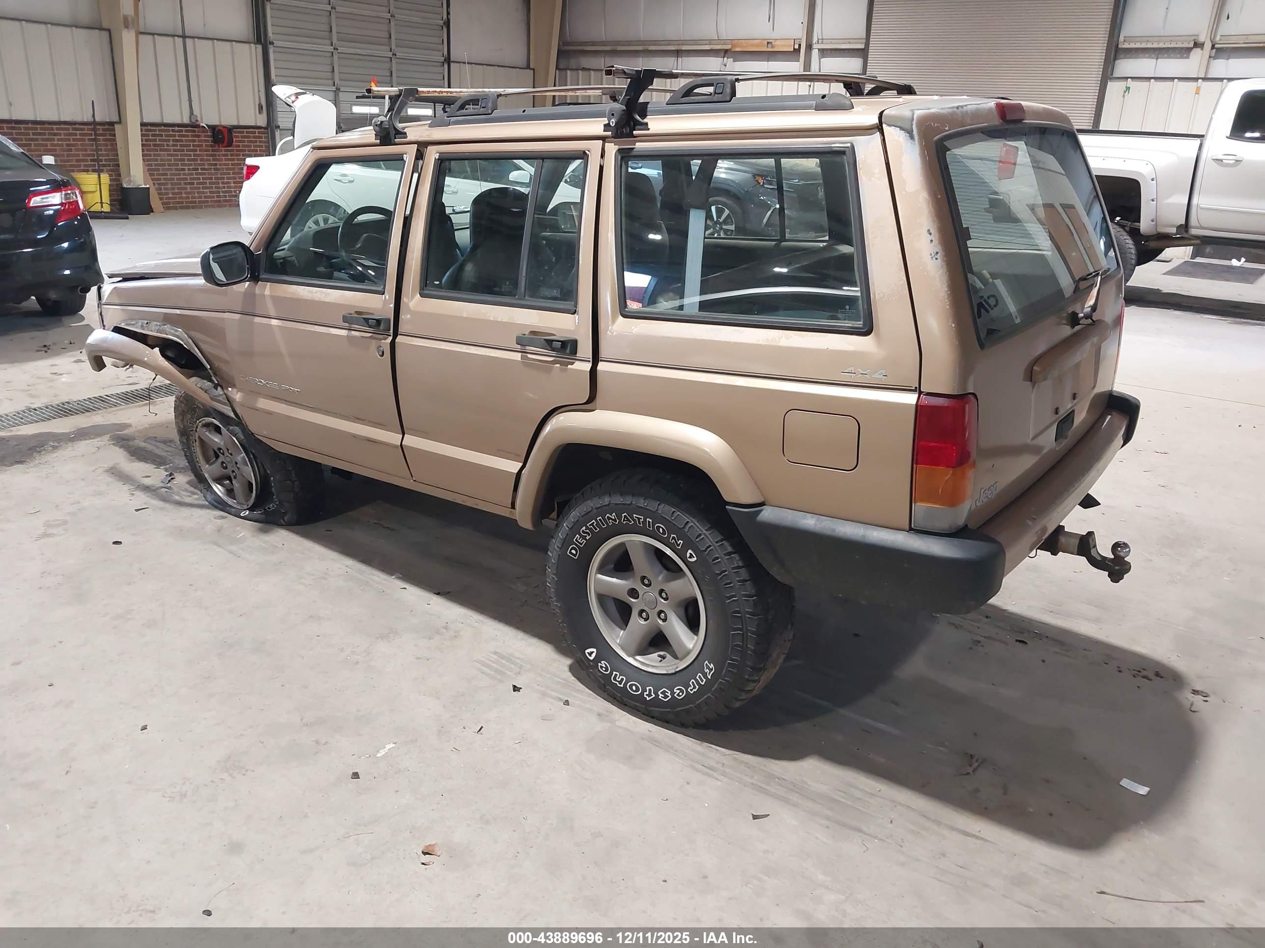 JEEP CHEROKEE image 3
