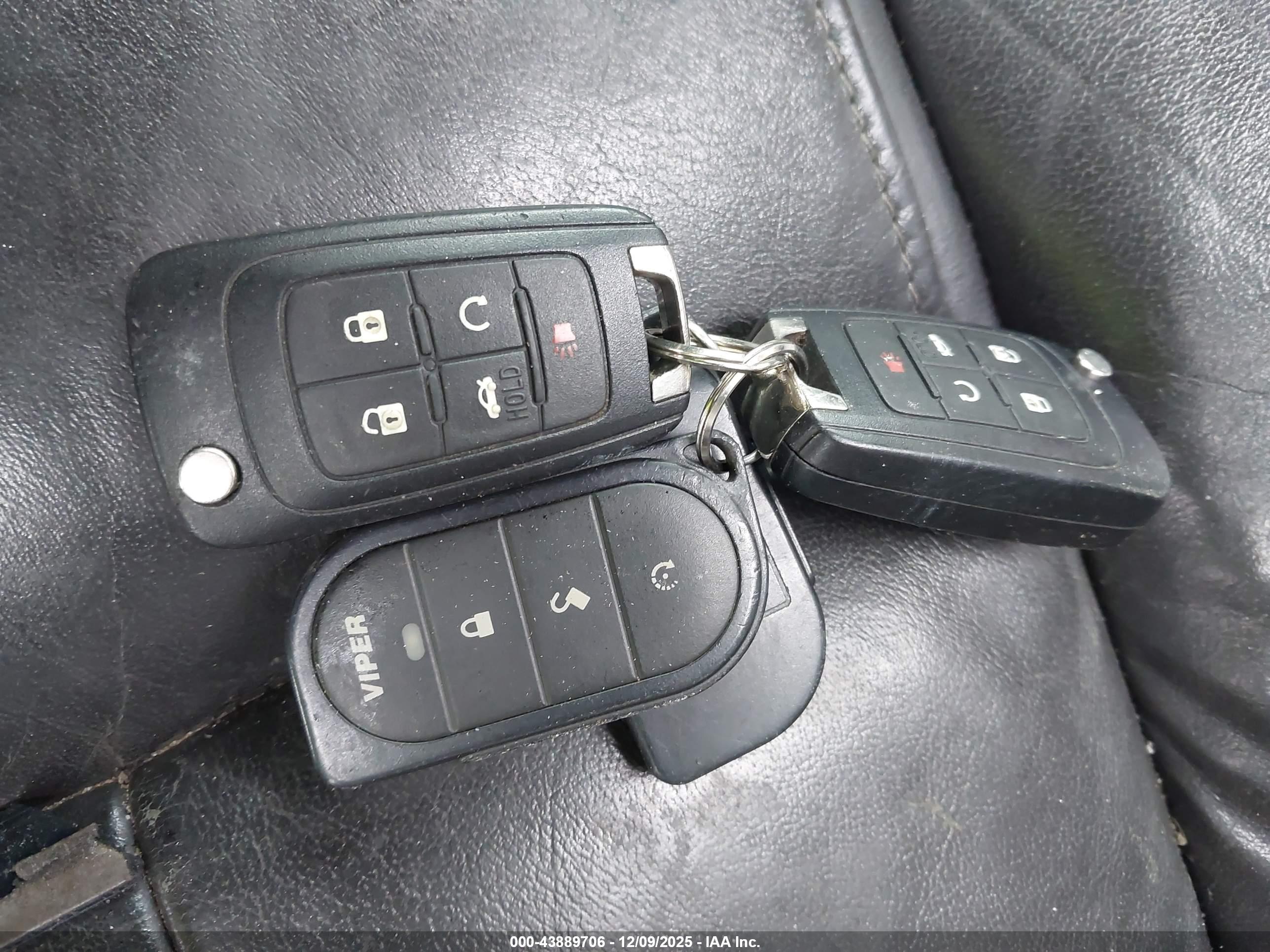 BUICK LACROSSE image 11