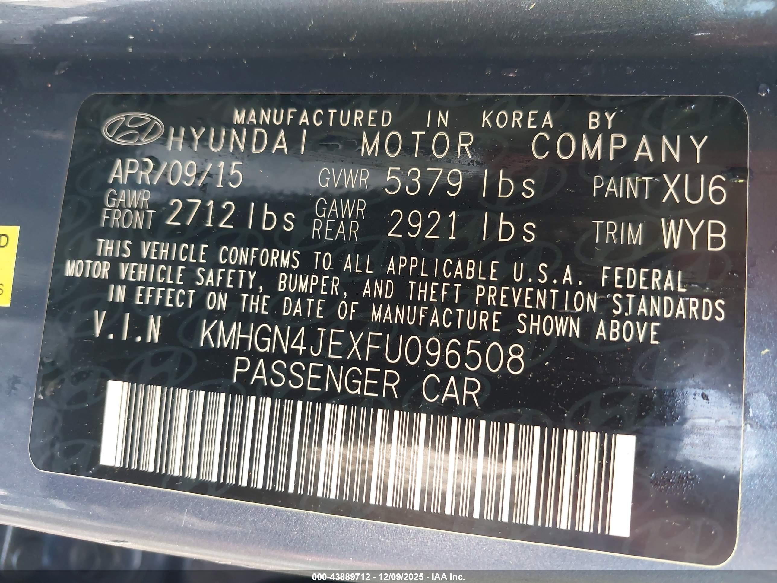 HYUNDAI GENESIS image 9