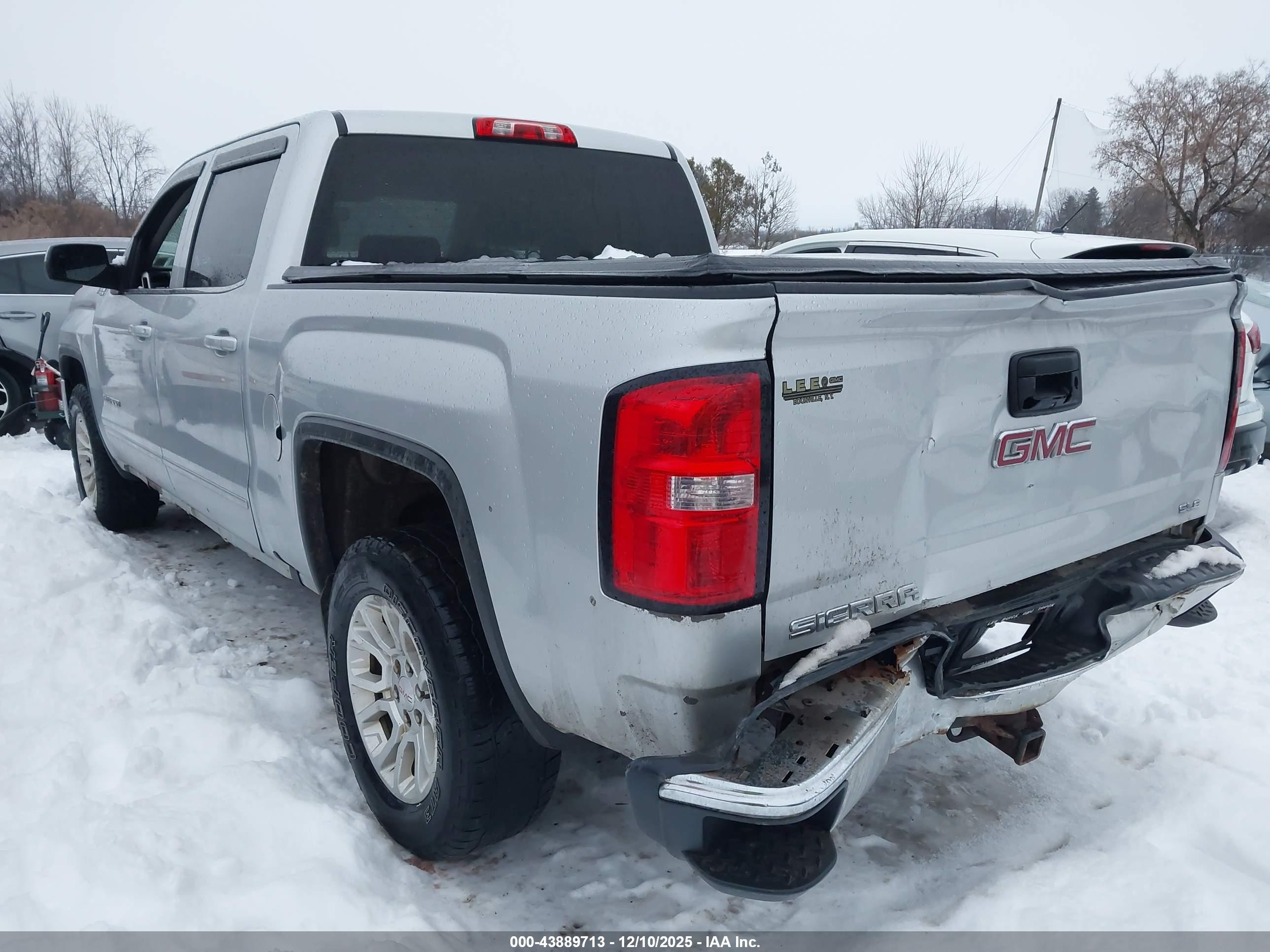 GMC SIERRA image 3