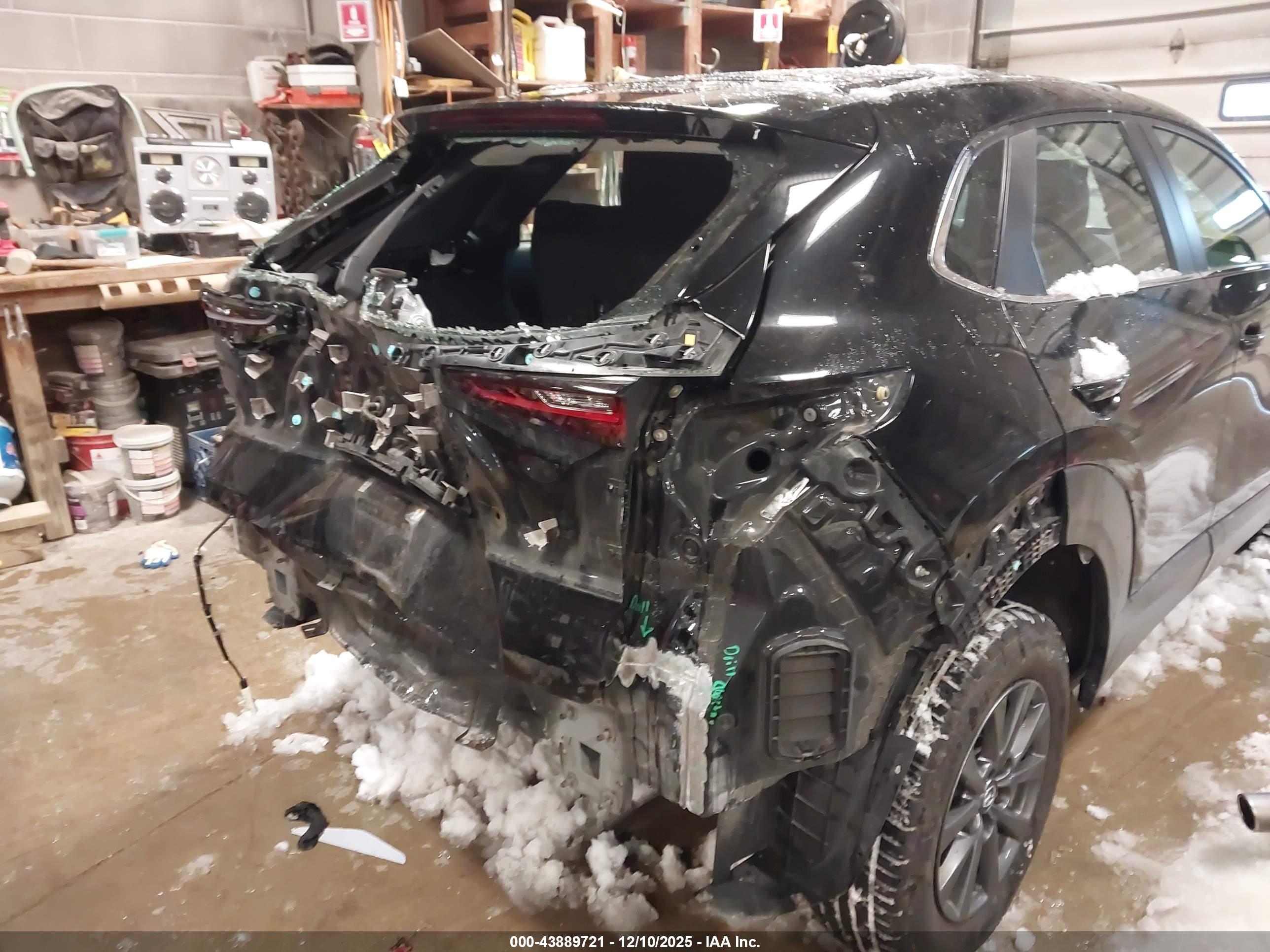 MAZDA CX-30 image 6