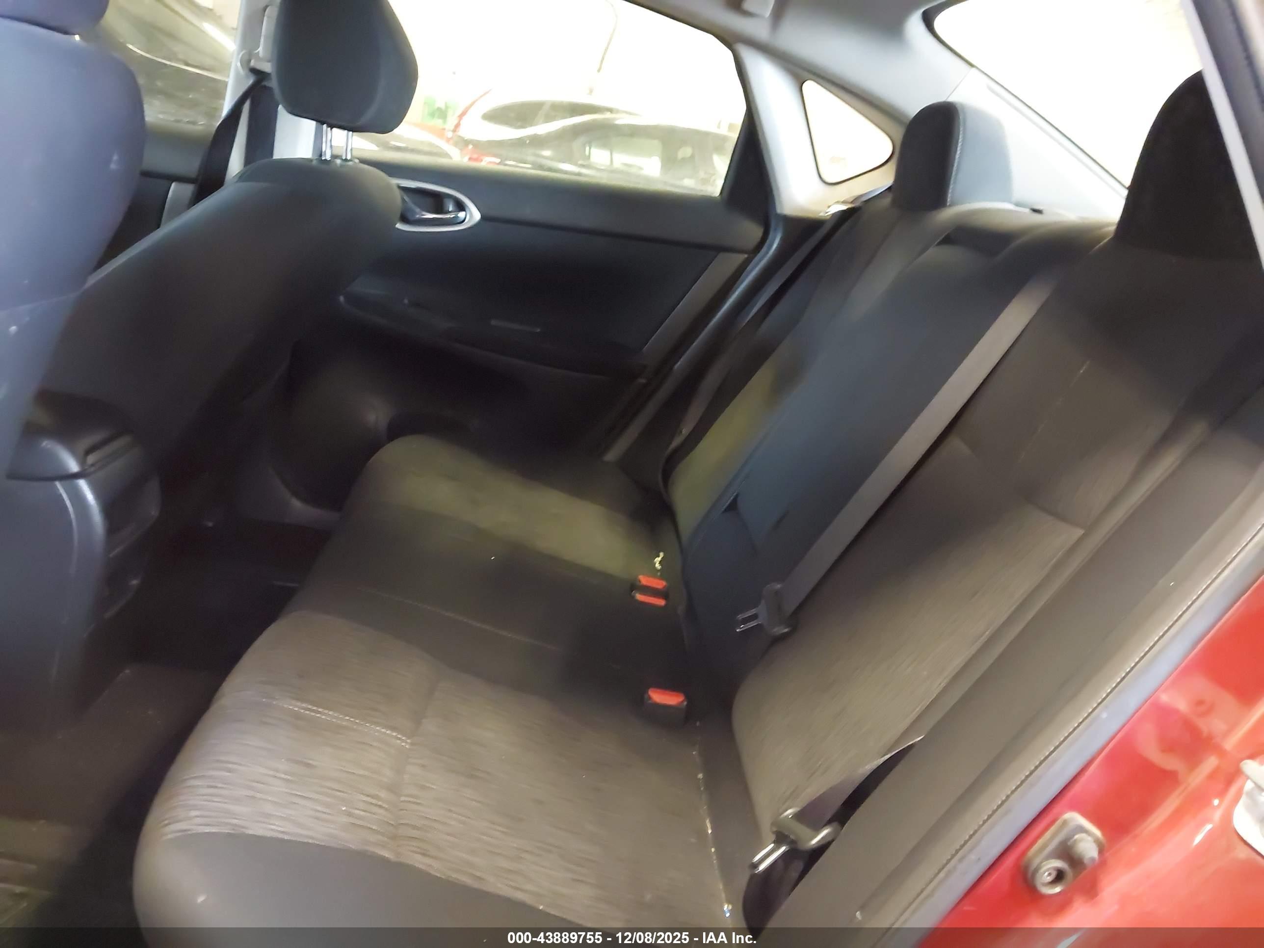 NISSAN SENTRA image 8
