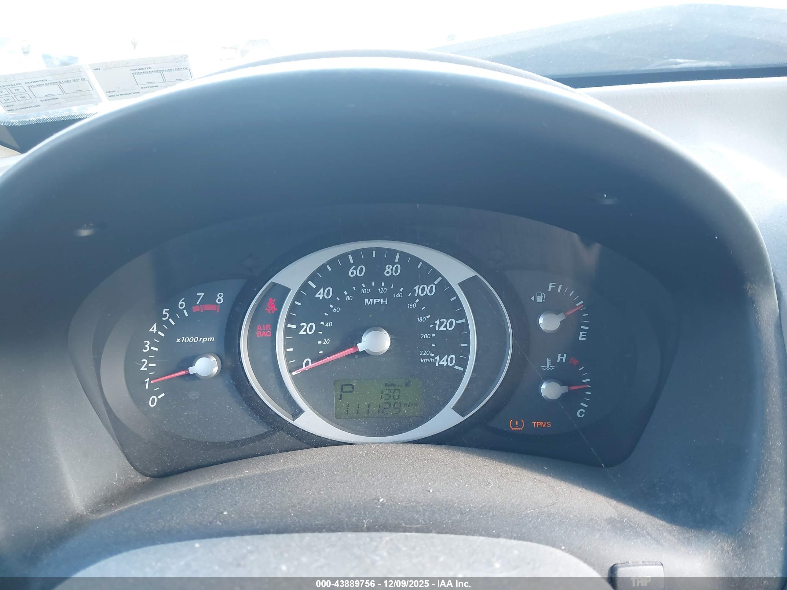 HYUNDAI TUCSON image 7