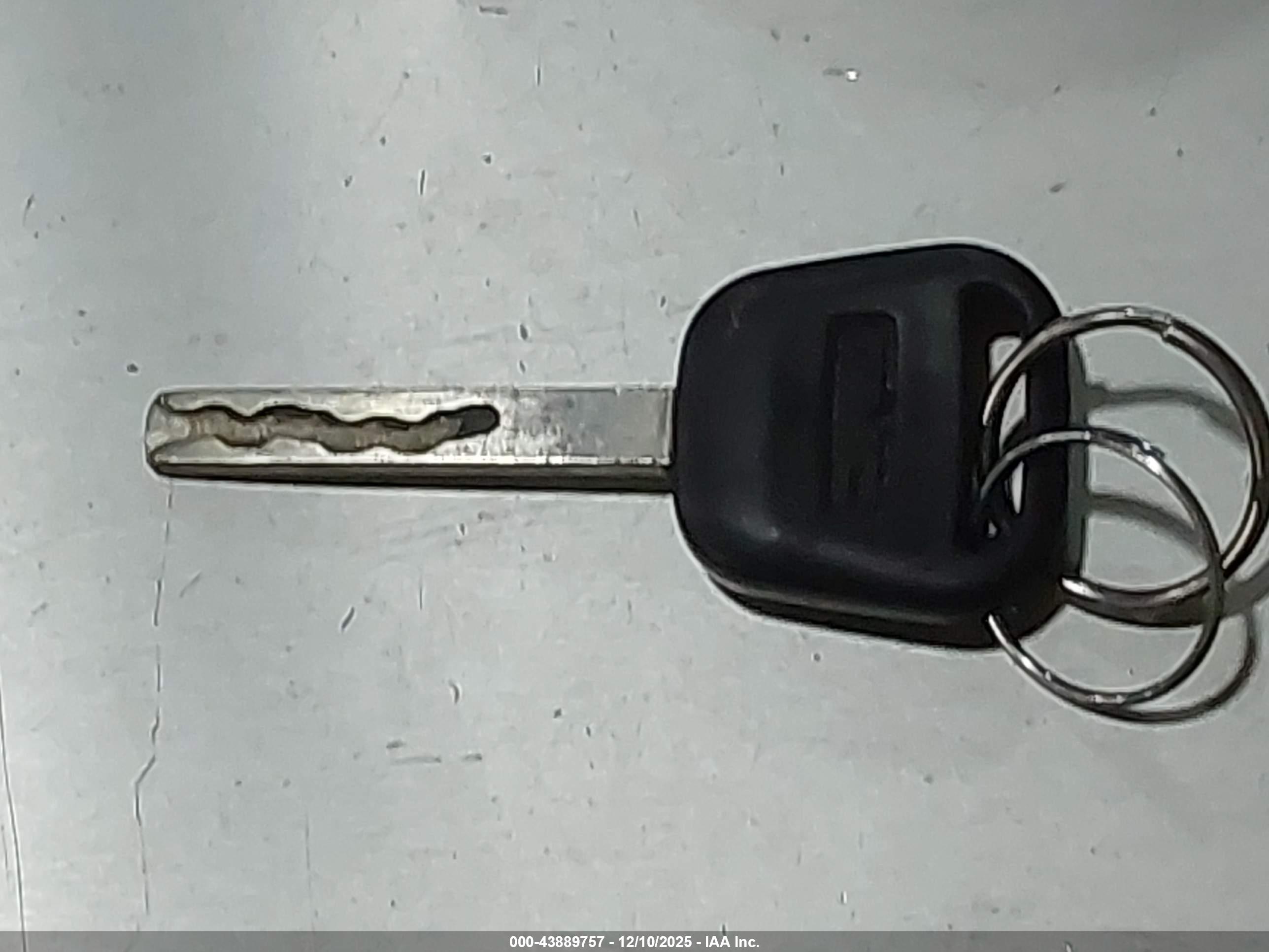 GMC SIERRA image 11
