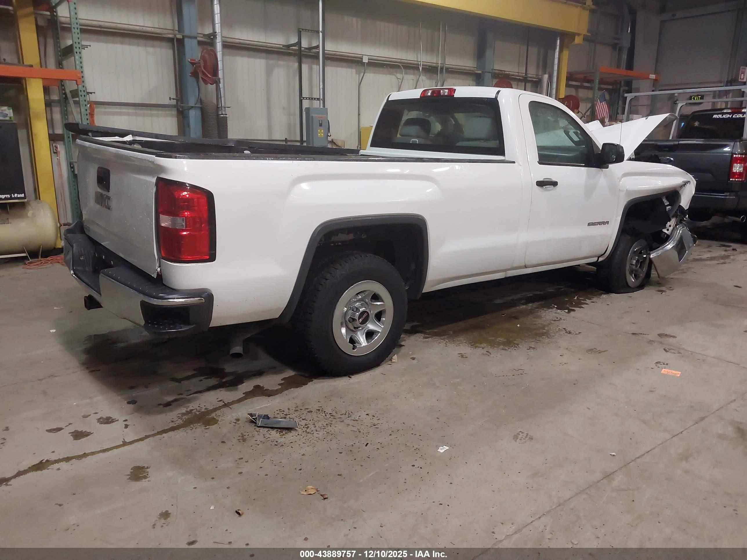 GMC SIERRA image 4