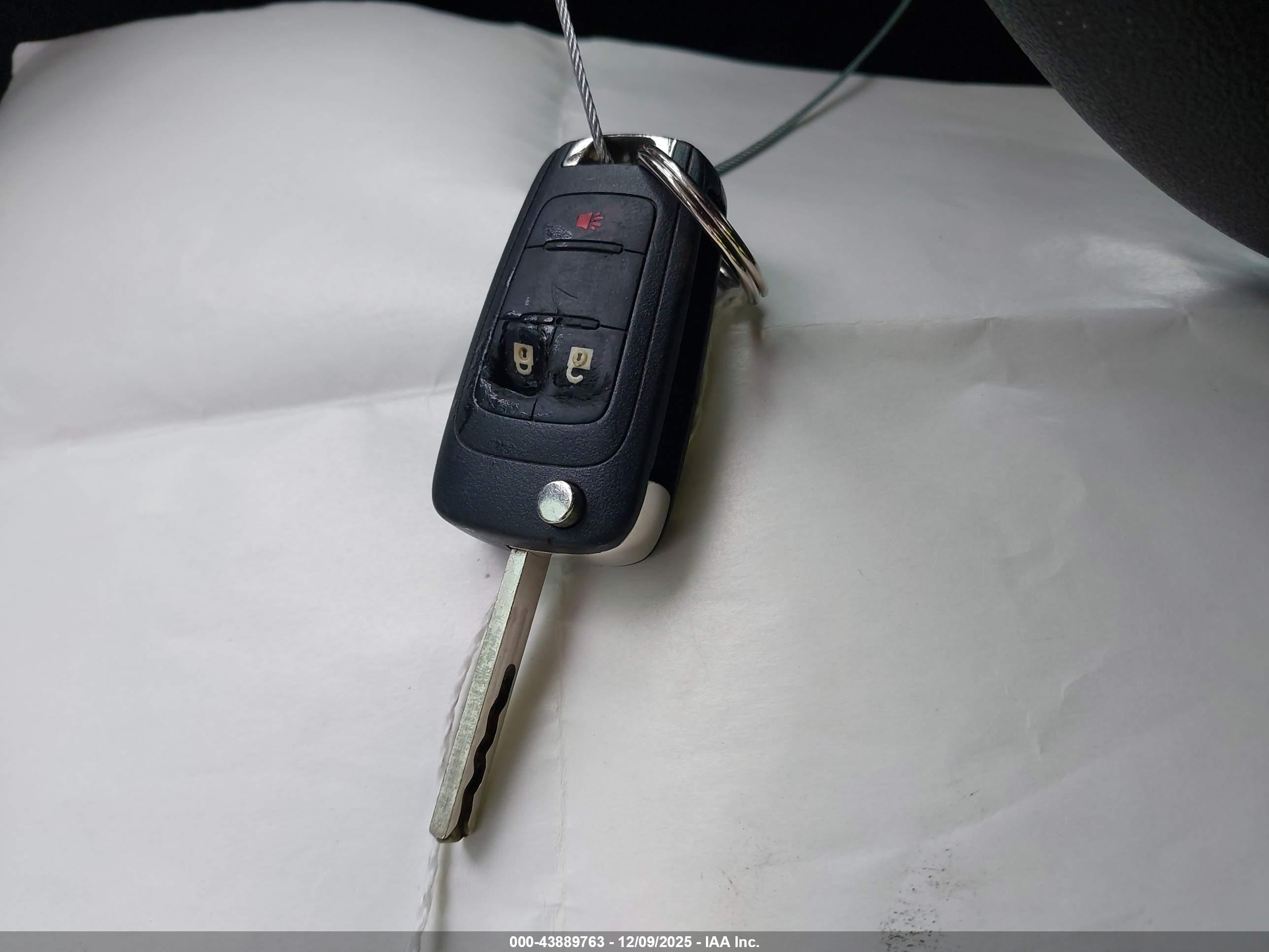 CHEVROLET EQUINOX image 11