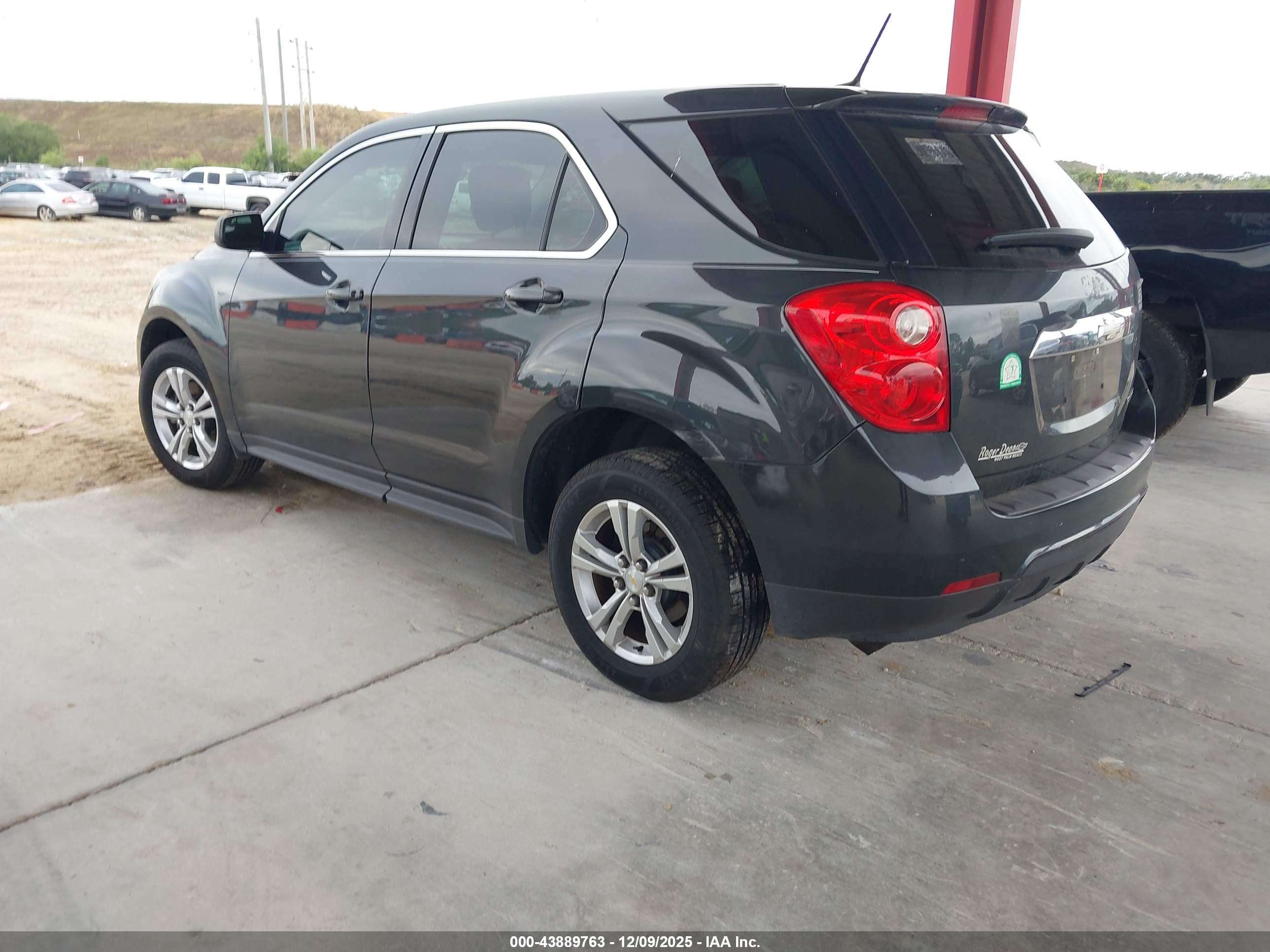 CHEVROLET EQUINOX image 3