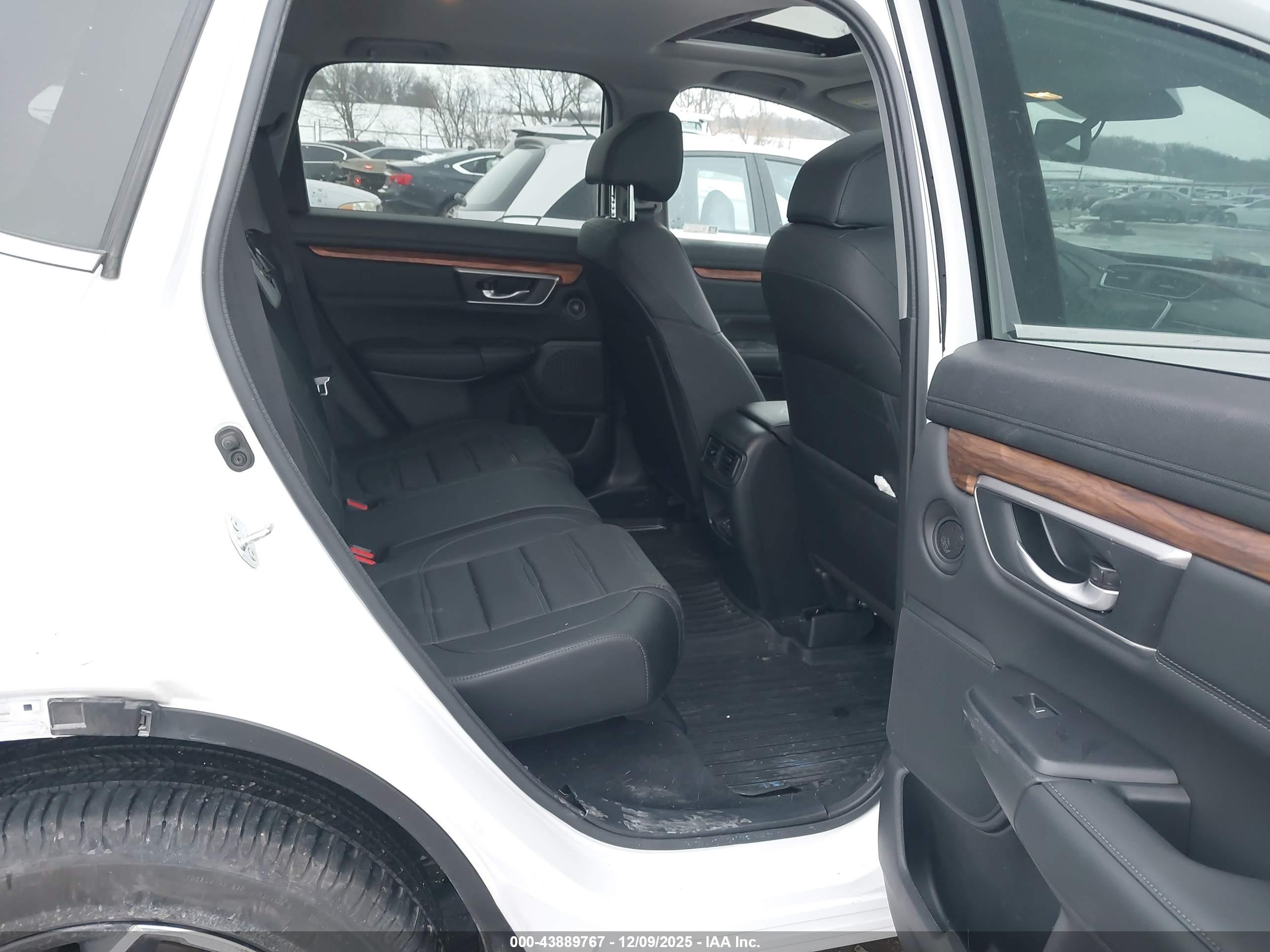 HONDA CR-V image 8