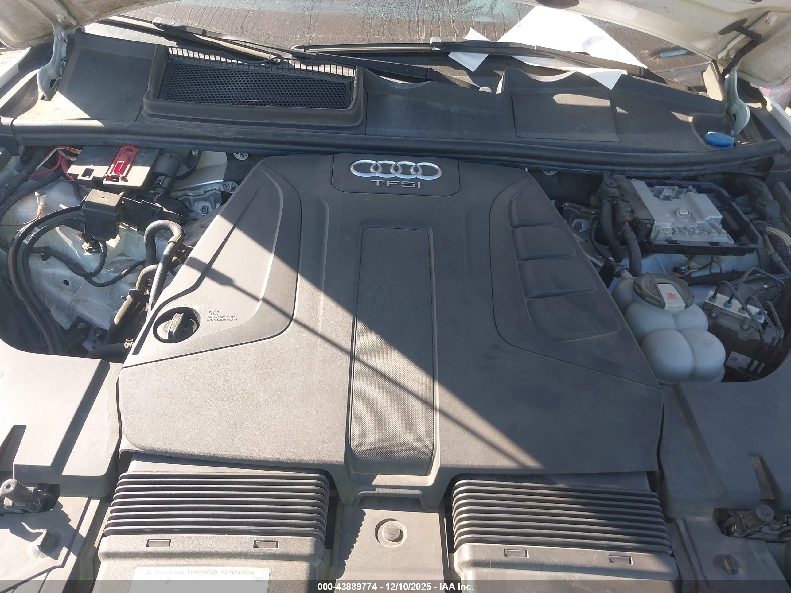 AUDI Q7 image 10