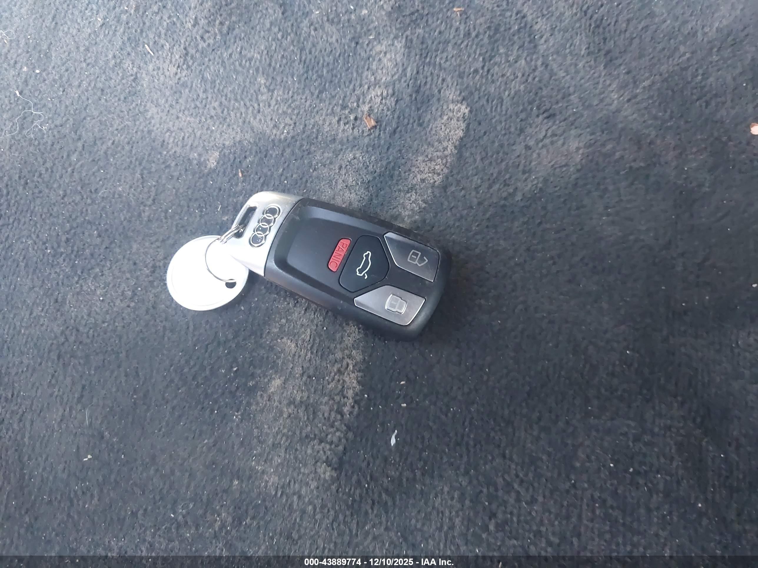 AUDI Q7 image 11