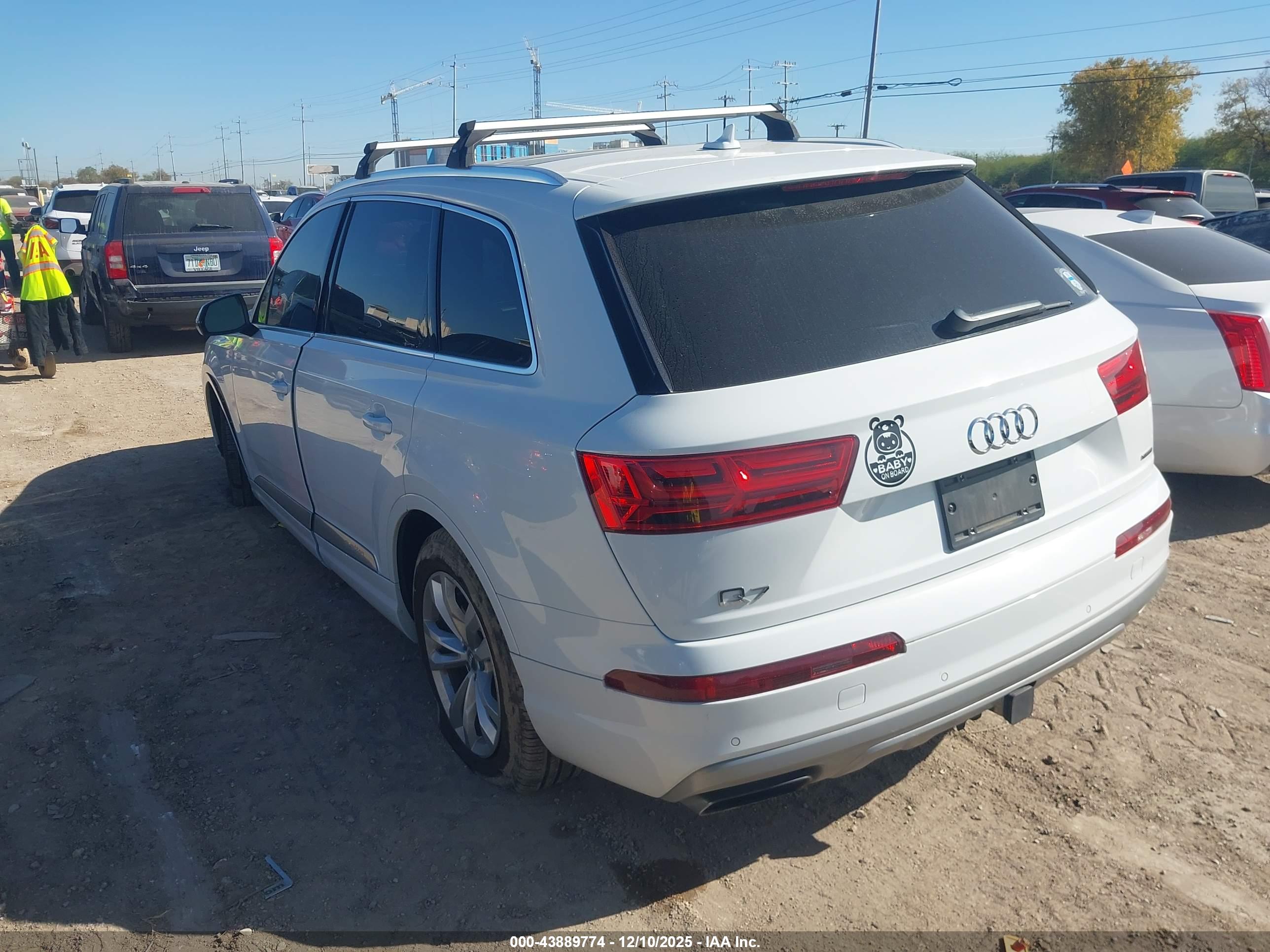 AUDI Q7 image 3