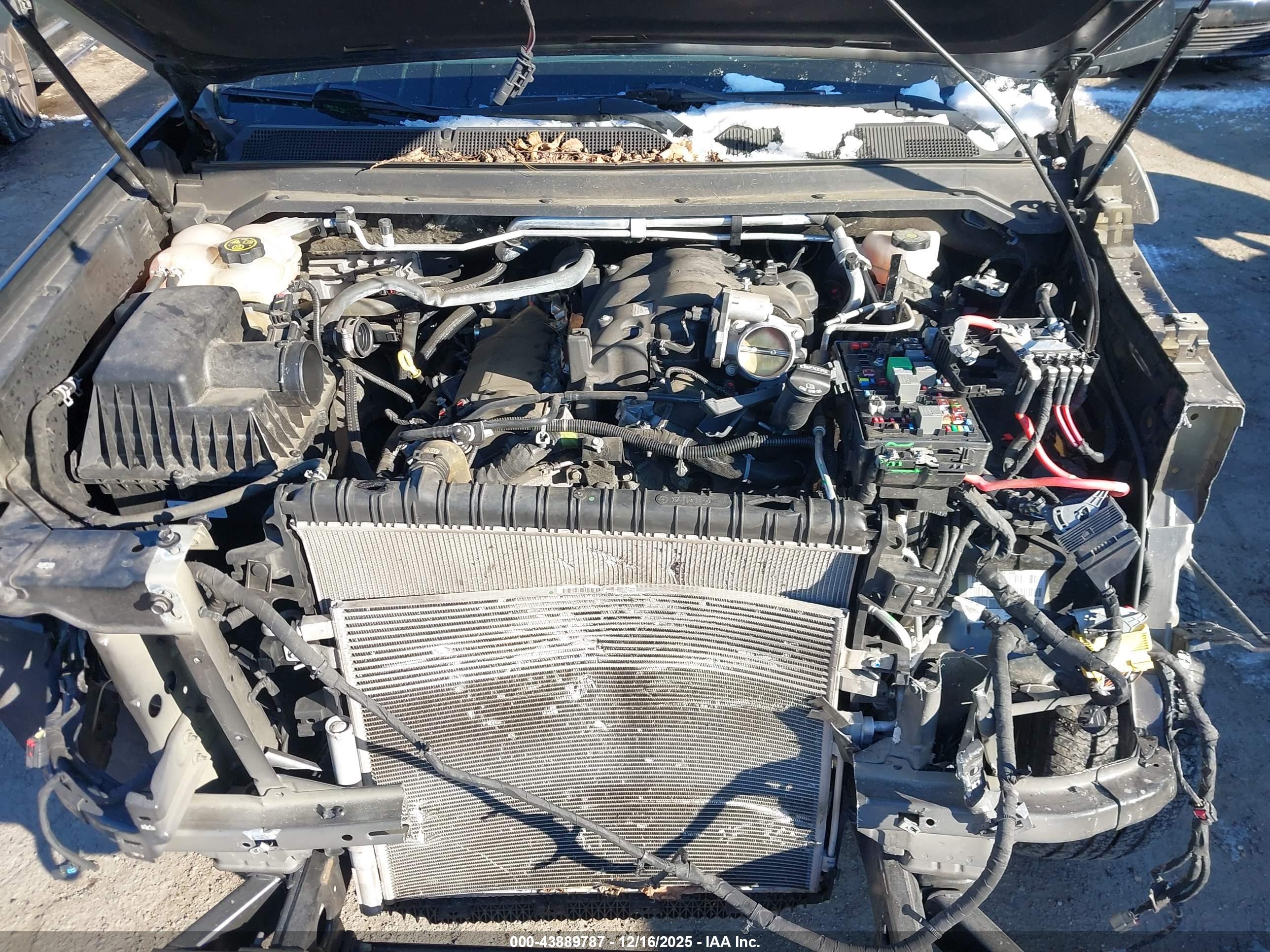 CHEVROLET COLORADO image 10